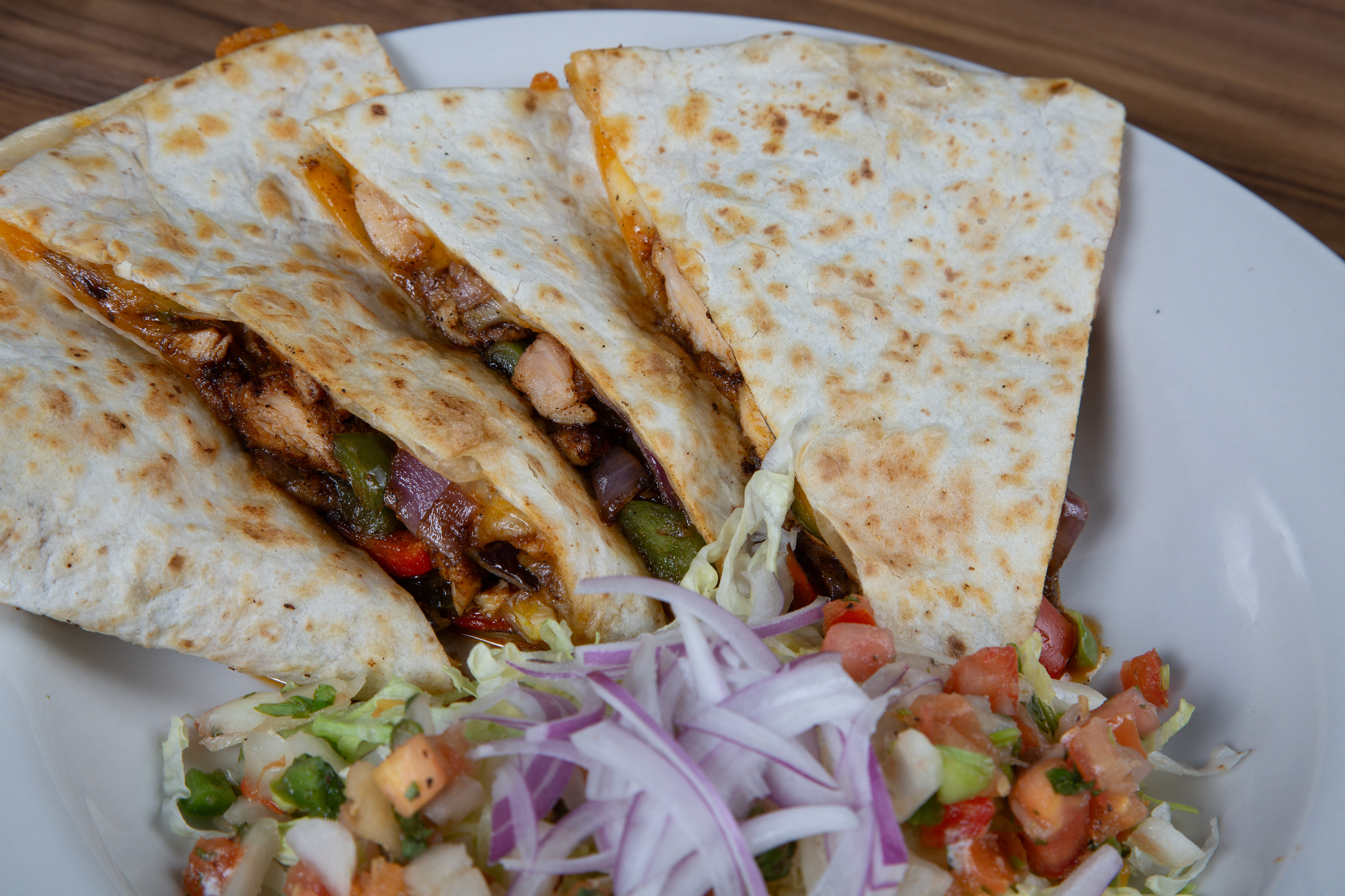 chicken and veggie quesadilla 
