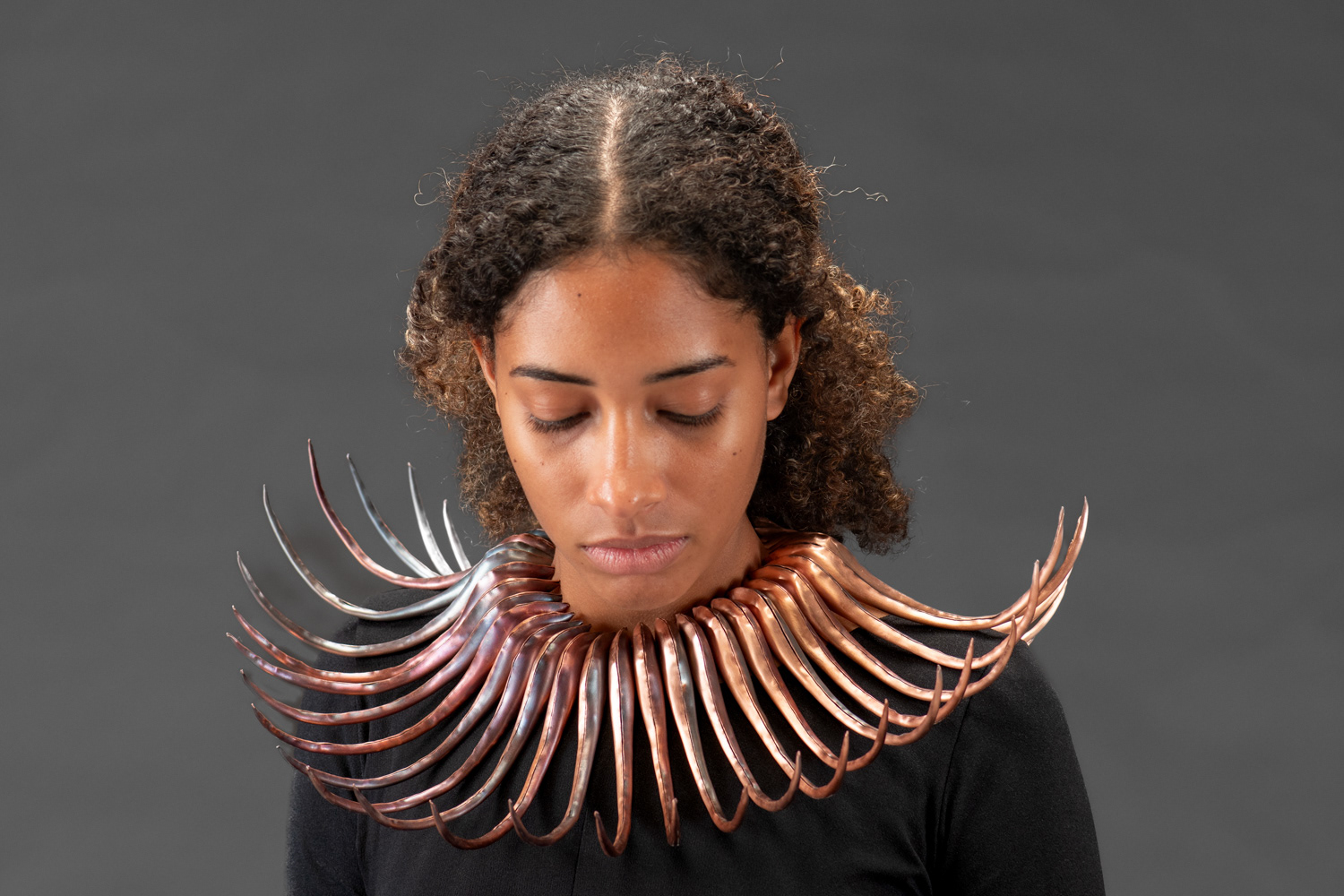 Spicule Necklace VII, 2021, copper, phosphorous bronze, patina, 17 x 16 x 3.5 in. (43.25 x 40.5 x 9 cm), photographed by Professor Robly Glover