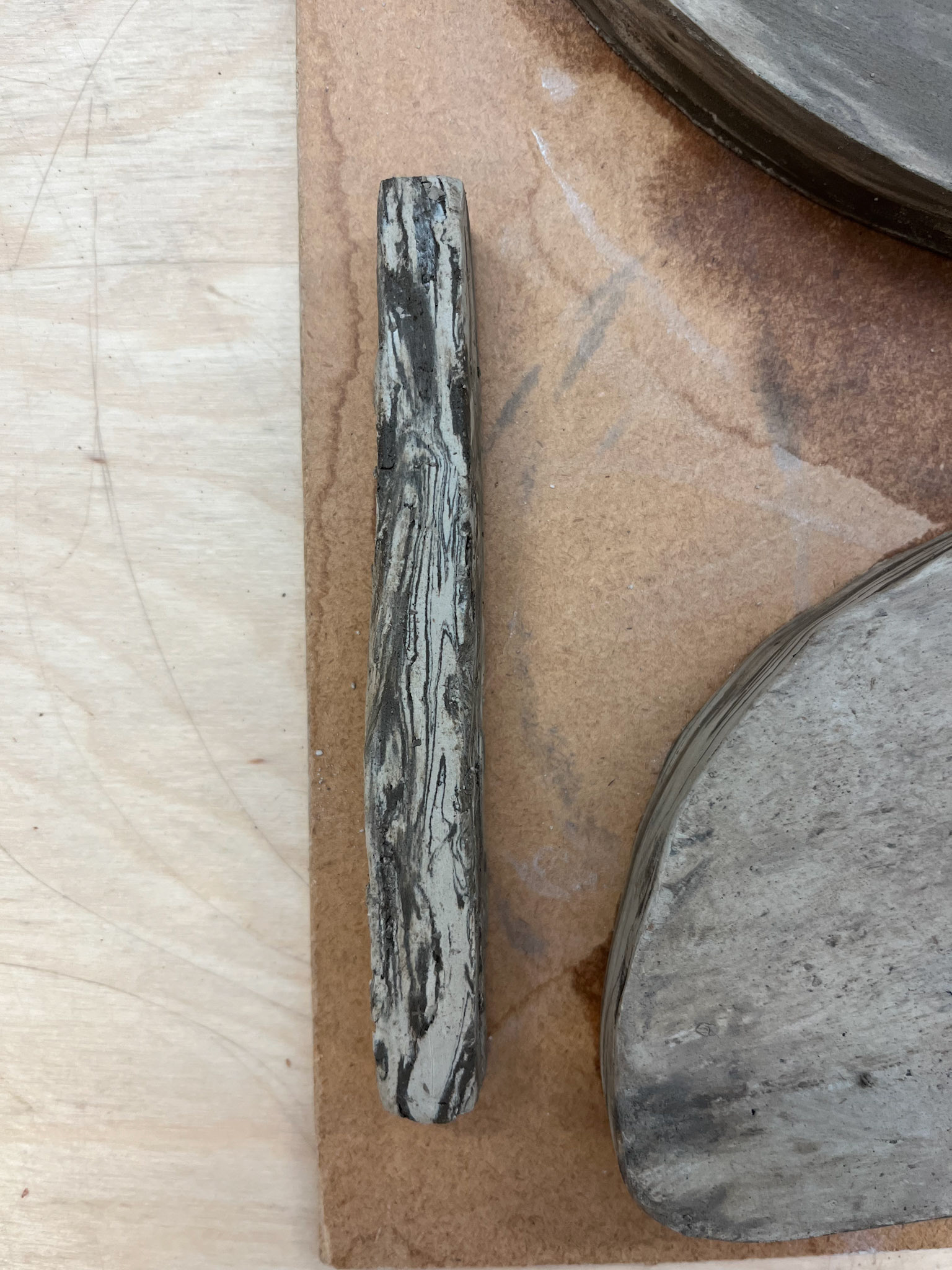Tester marbled logs