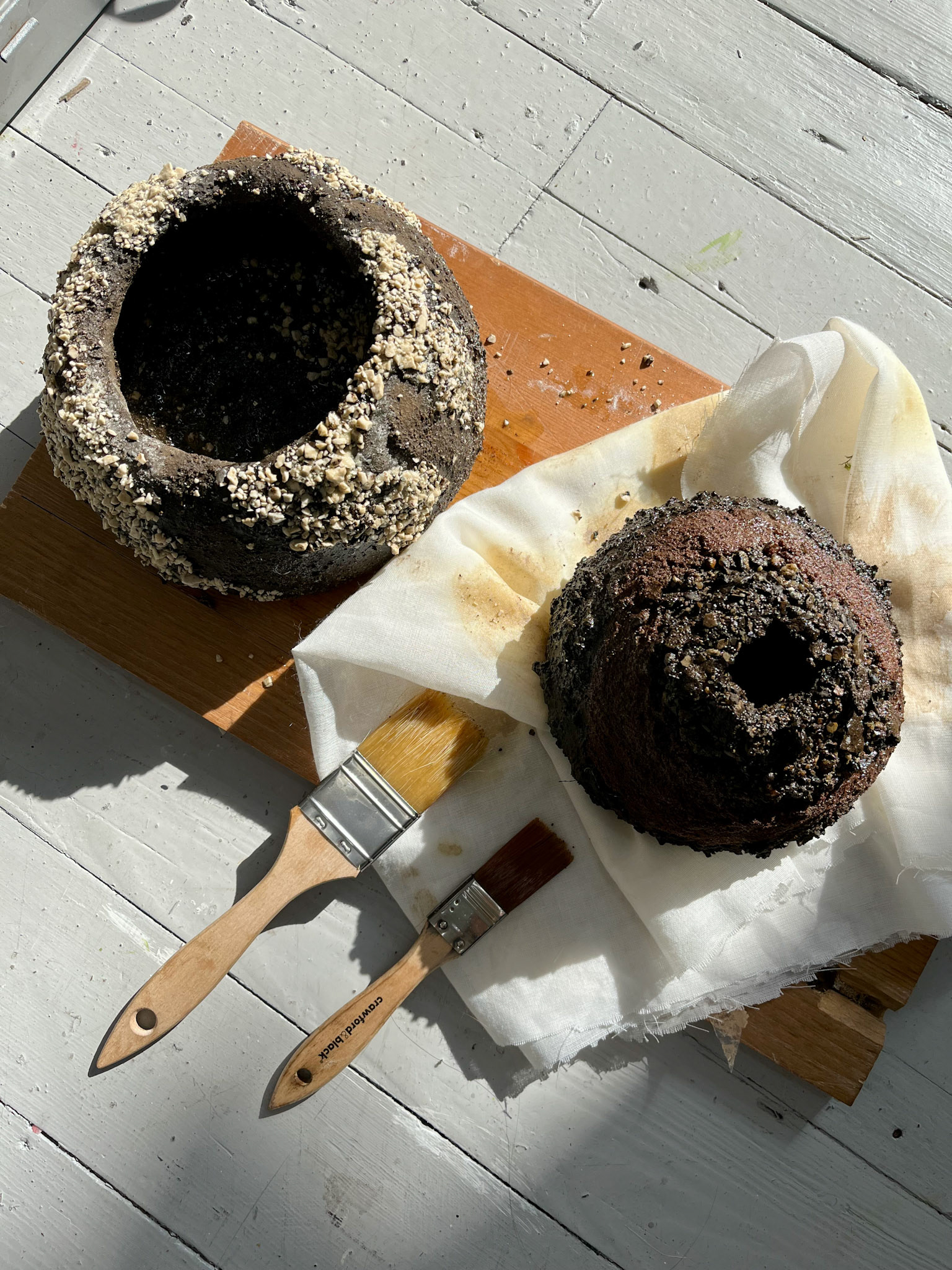 Burnishing pots