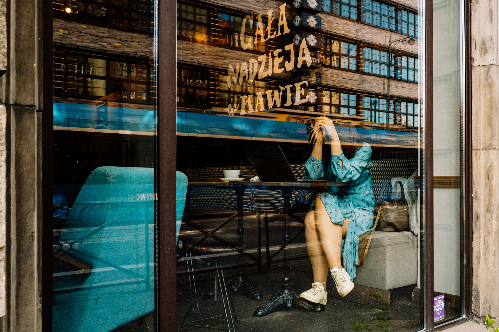 Street 2025_In_coffee_we_trust