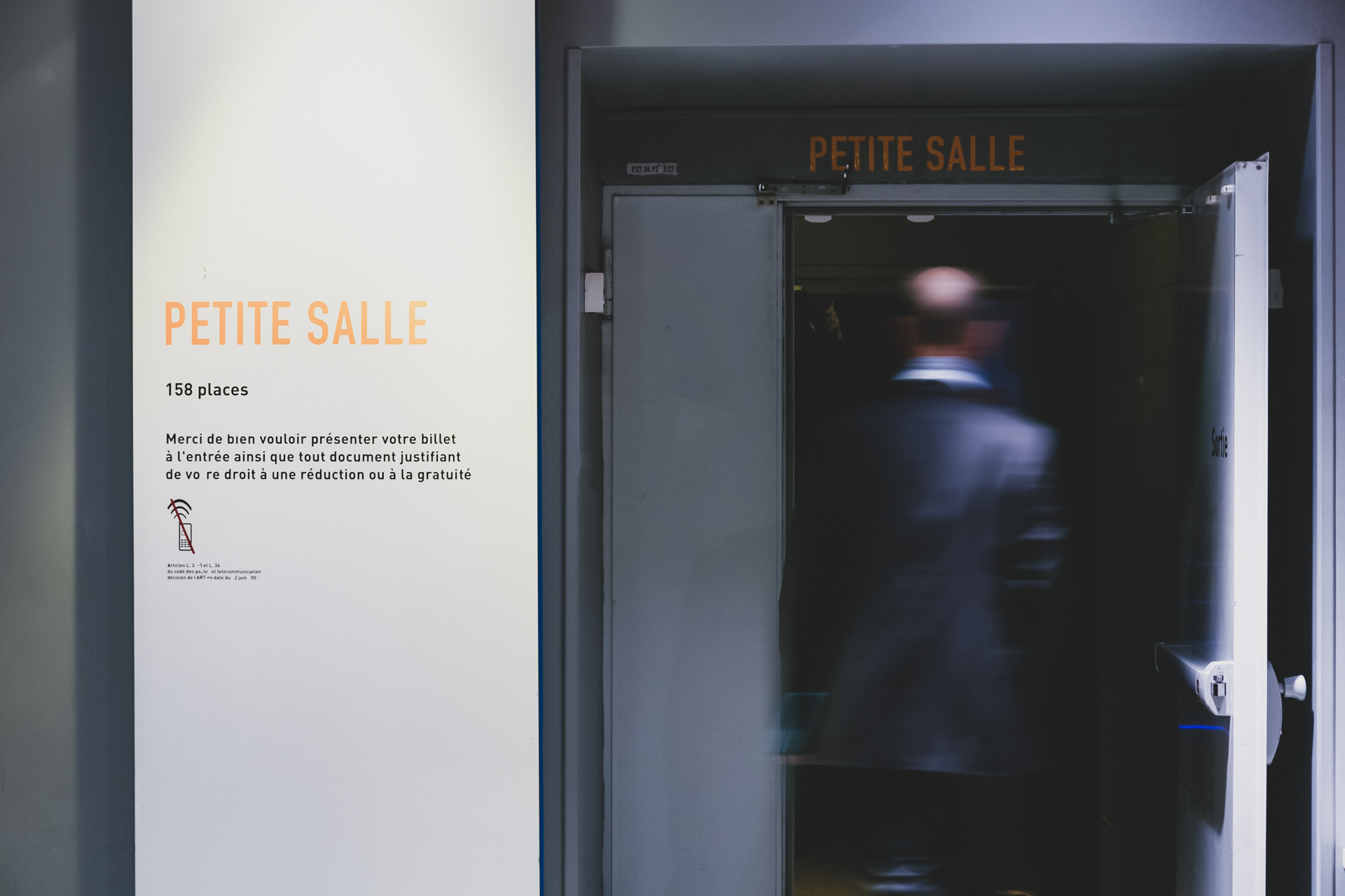 L'entrée dans la salle du Centre Pompidou
