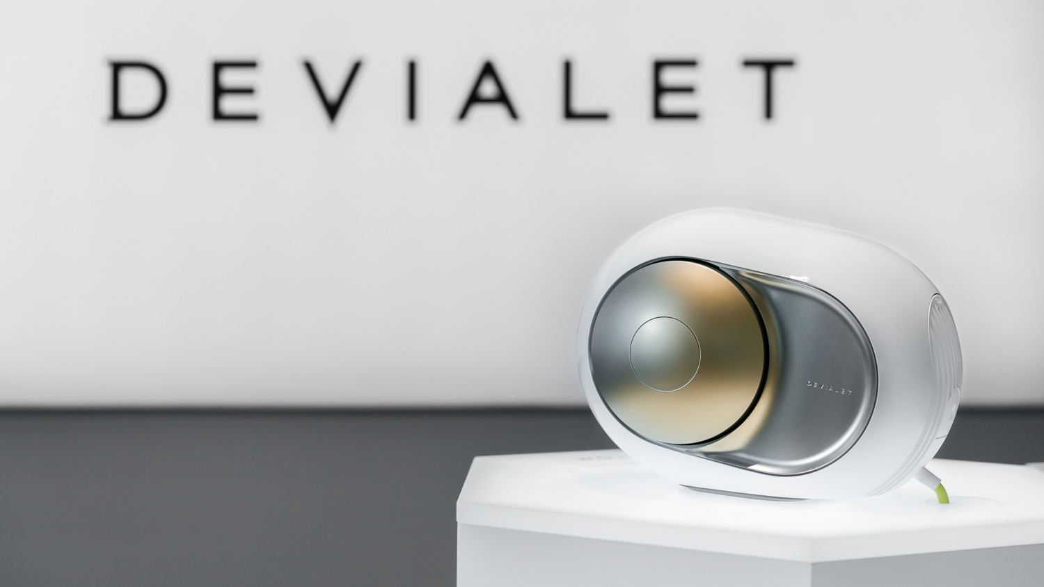 Shooting pour Devialet de son produit : l'enceinte phantom