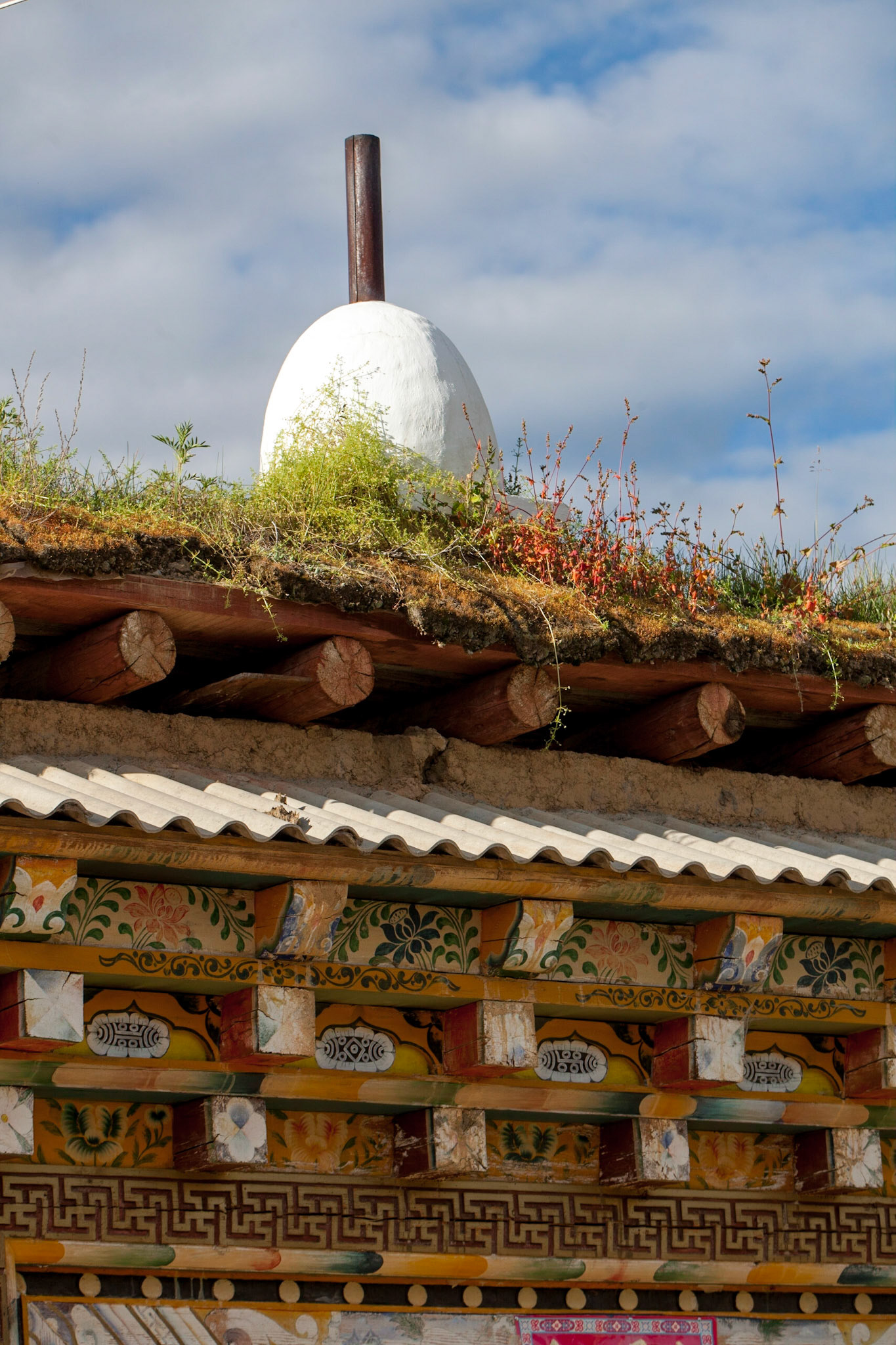 The Ganden Sumtsenling Monastery, also known as Sungtseling and Guihuasi[1] (Tibetan: དགའ་ལྡན་སུམ་རྩེན་གླིང་, dga' ldan sum rtsen gling, Chinese: 松赞林寺 Sōngzànlín Sì), is a Tibetan Buddhist monastery situated 5 kilometres (3.1 mi) from the city of Zhongdian at elevation 3,380 metres (11,090 ft) in Yunnan province, China. Built in 1679, the monastery is the largest Tibetan Buddhist monastery in Yunnan province and is sometimes referred to as the Little Potala Palace. Located in the capital of Diqing Tibetan Autonomous Prefecture, it is also the most important monastery in southwest China.

It belongs to the Yellow Hat sect of Tibetan Buddhism of the Gelukpa order of the Dalai Lama. The Fifth Dalai Lama's Buddhist visionary zeal established the monastery in Zhongdian, in 1679. Its architecture is a fusion of the Tibetan and Han Chinese. It was extensively damaged in the Cultural Revolution and subsequently rebuilt in 1983; at its peak, the monastery contained accommodation for 2,000 monks; it currently accommodates in its rebuilt structures 700 monks in 200 associated houses.[2] [3][4][5]