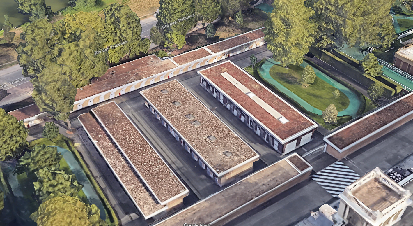 Référence de la scène dans les écuries et dans le rond de longe