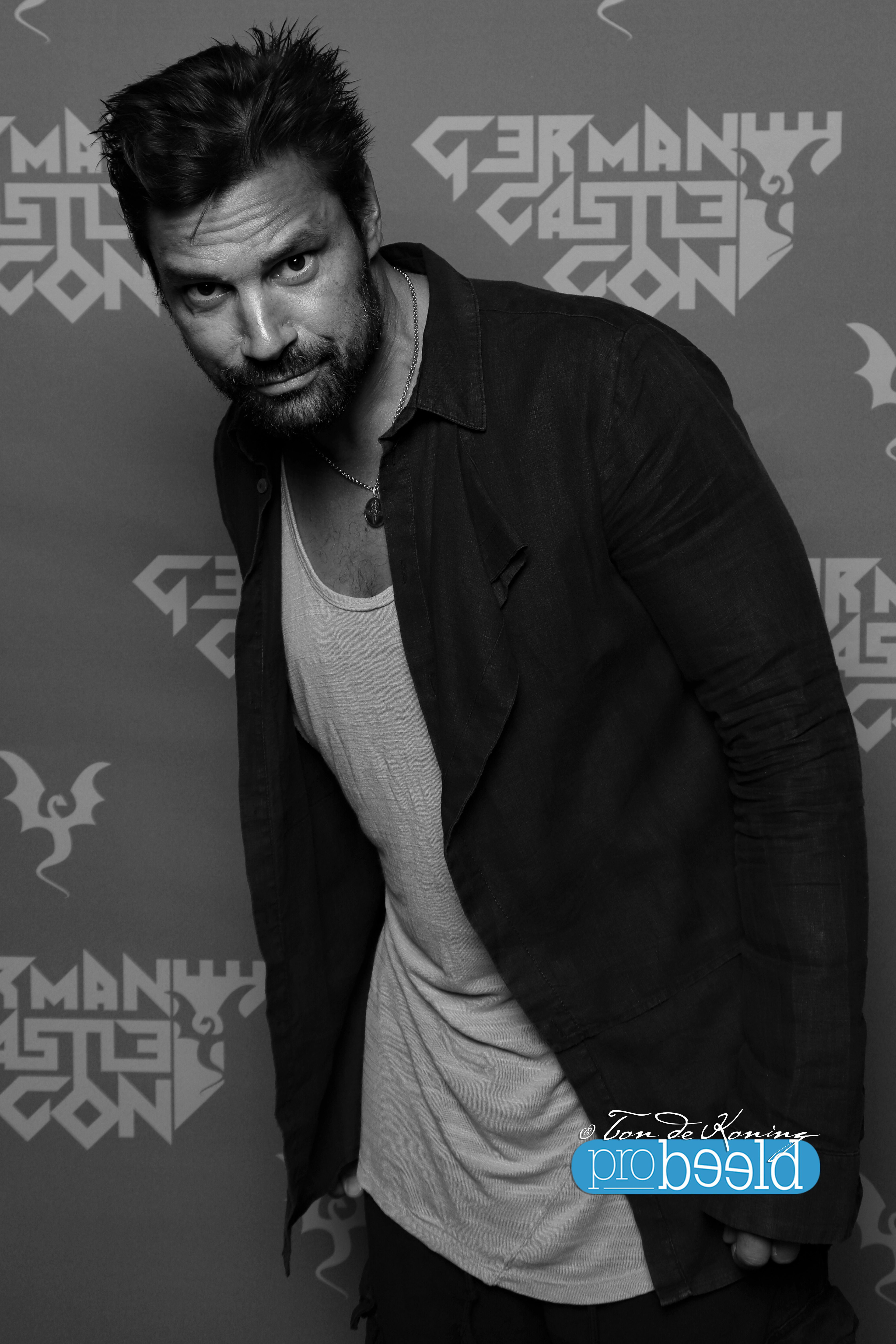 Manu Bennett