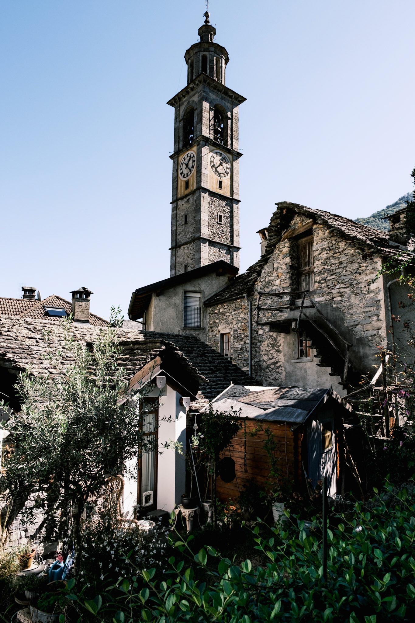 intragna