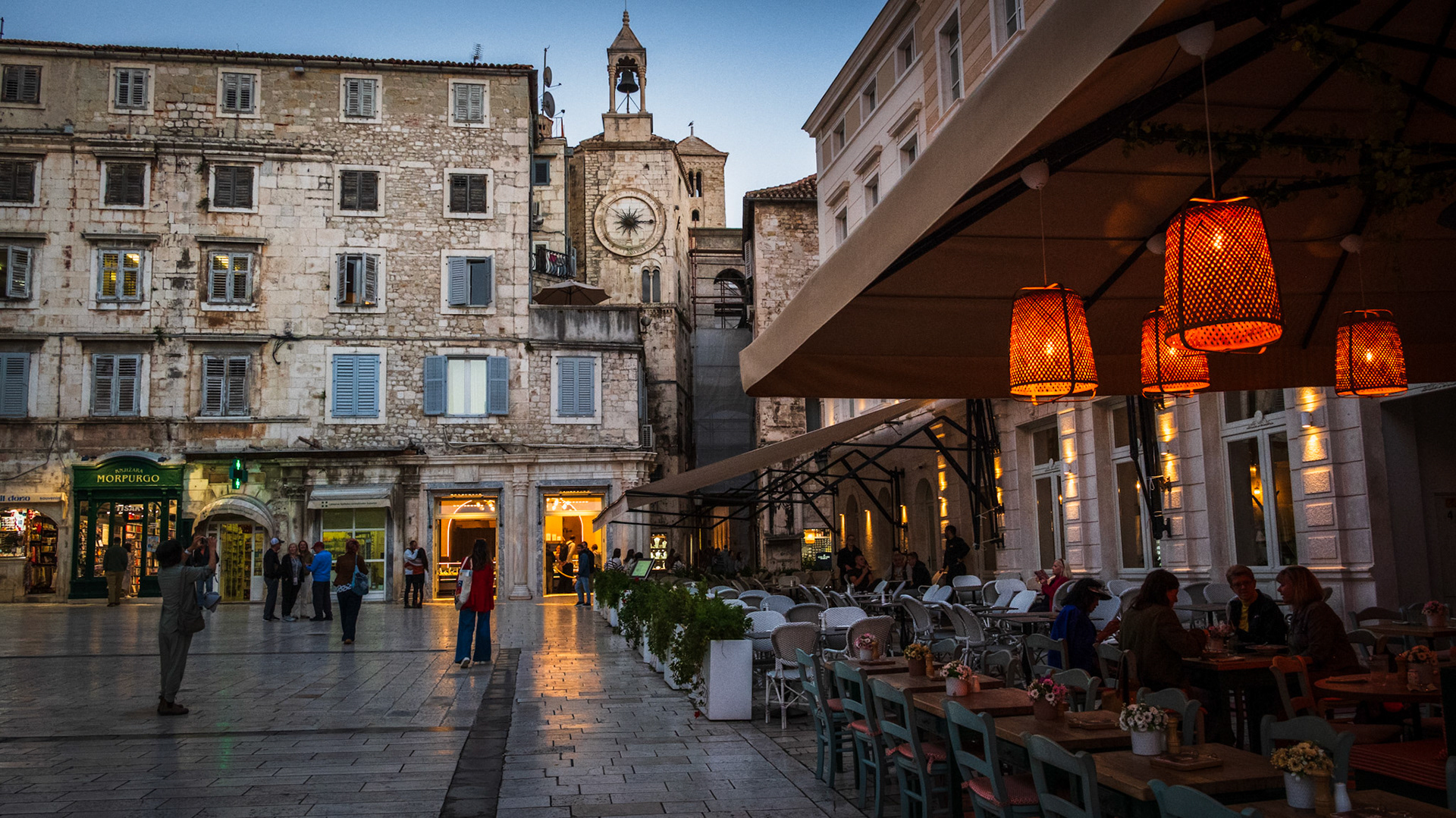 People's Square, Split
