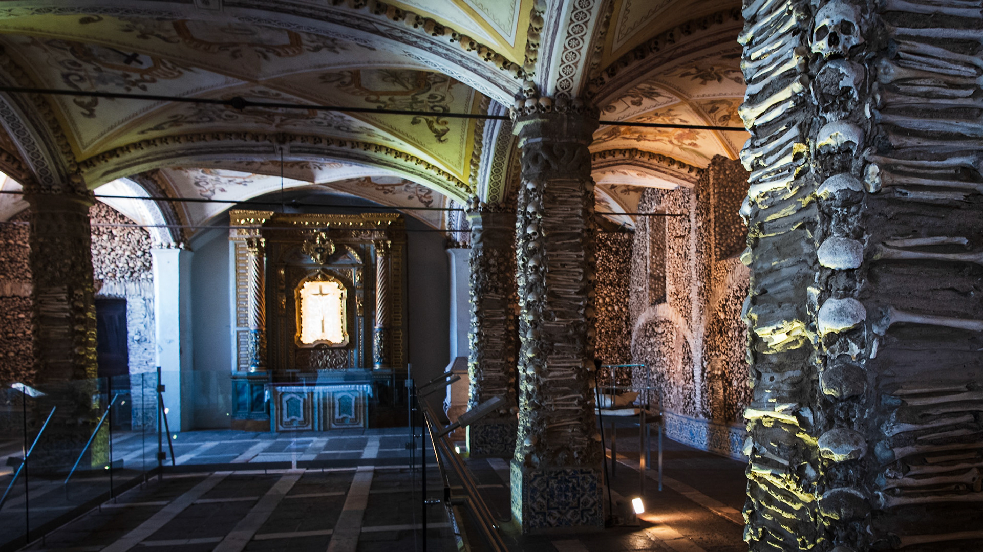 Chapel of Bones, Evora