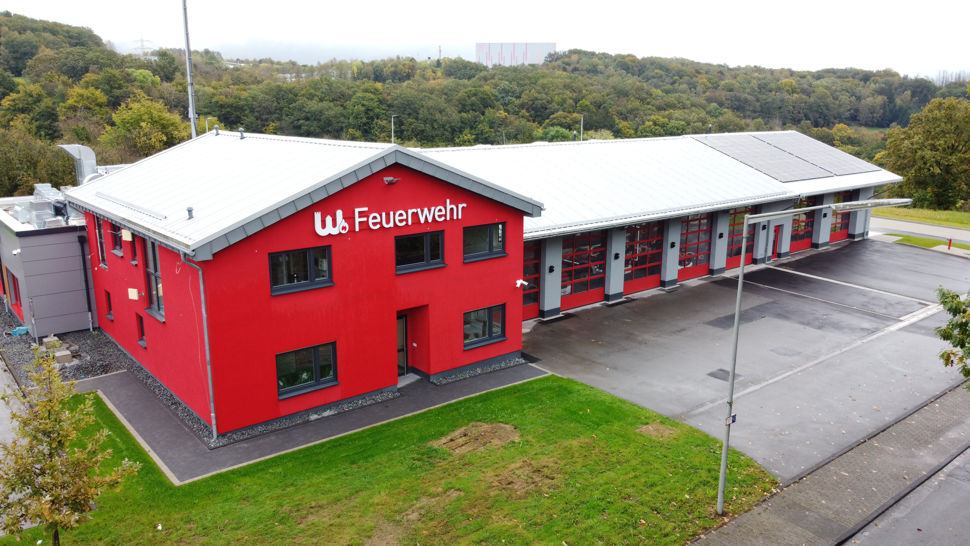 Erweitert: das Feuerwehrhaus in Bomig