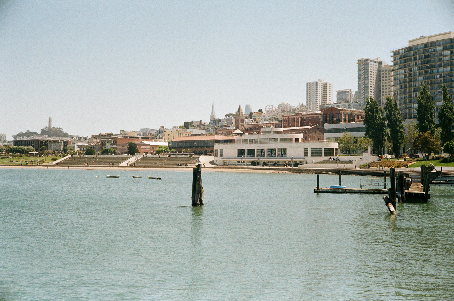 Yashica Electro 35 | FujiFilm 200