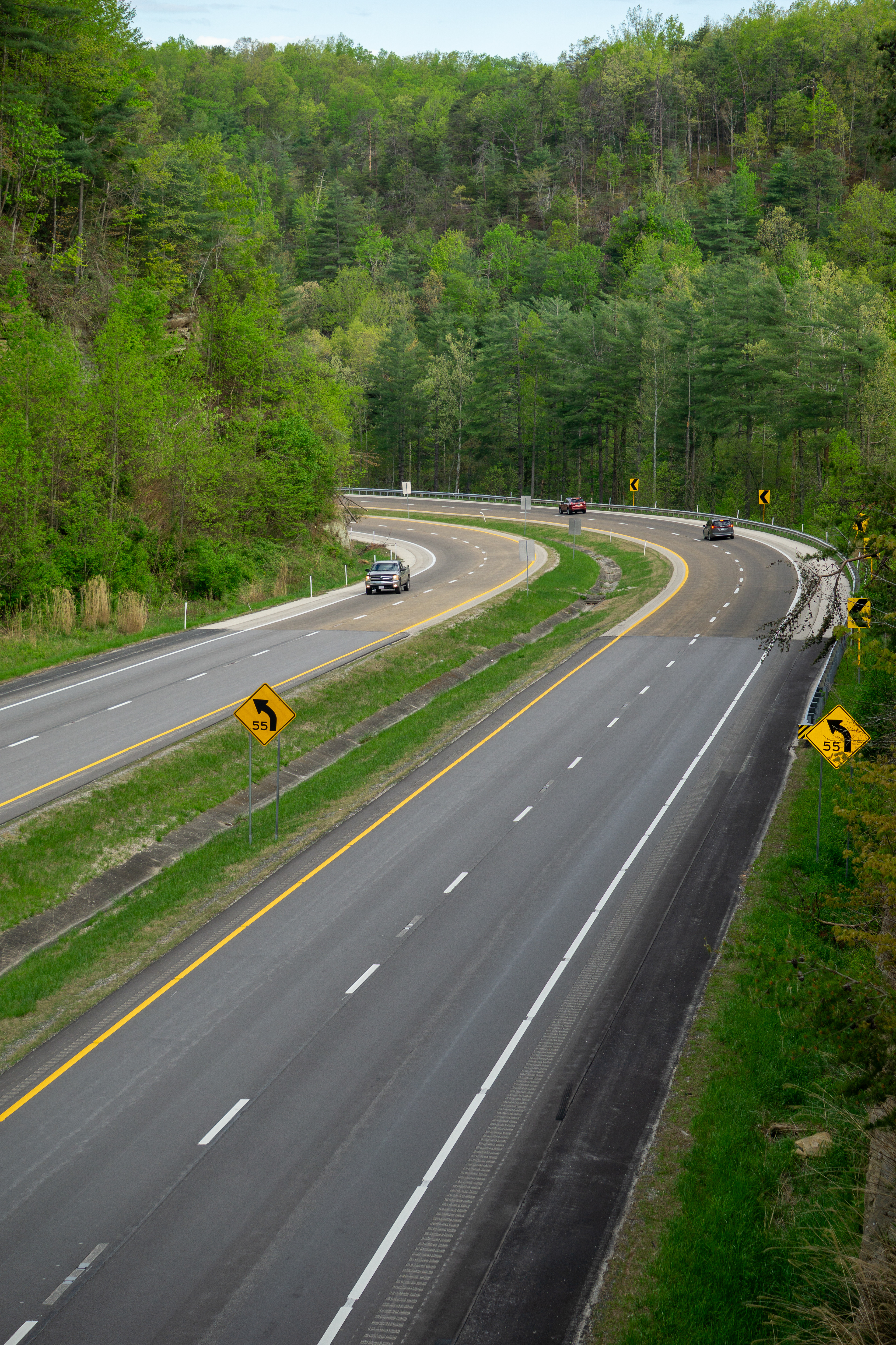 Tunnel Ridge Road over the parkway