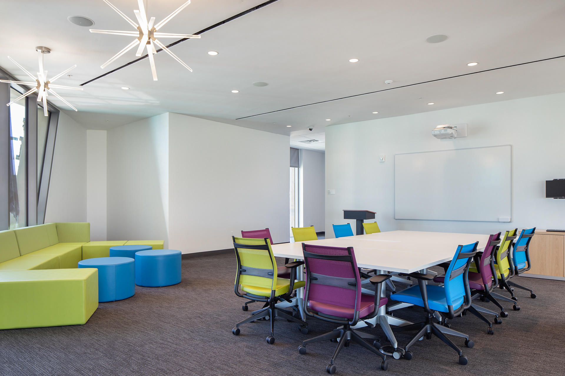 Meeting room in the L. Gale Lemerand Student Center, Daytona State College.