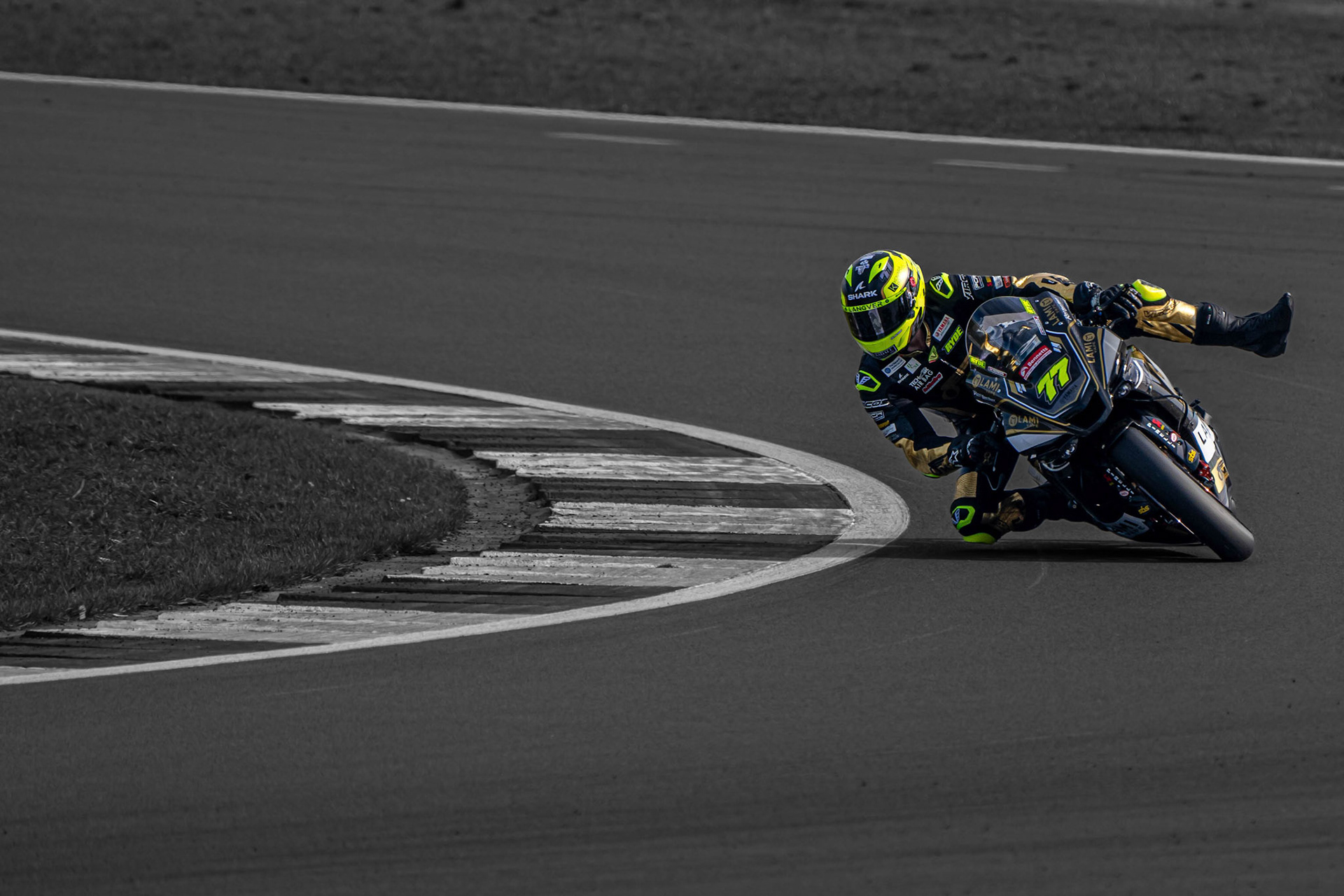 Kyle Ryde - Luffield corner