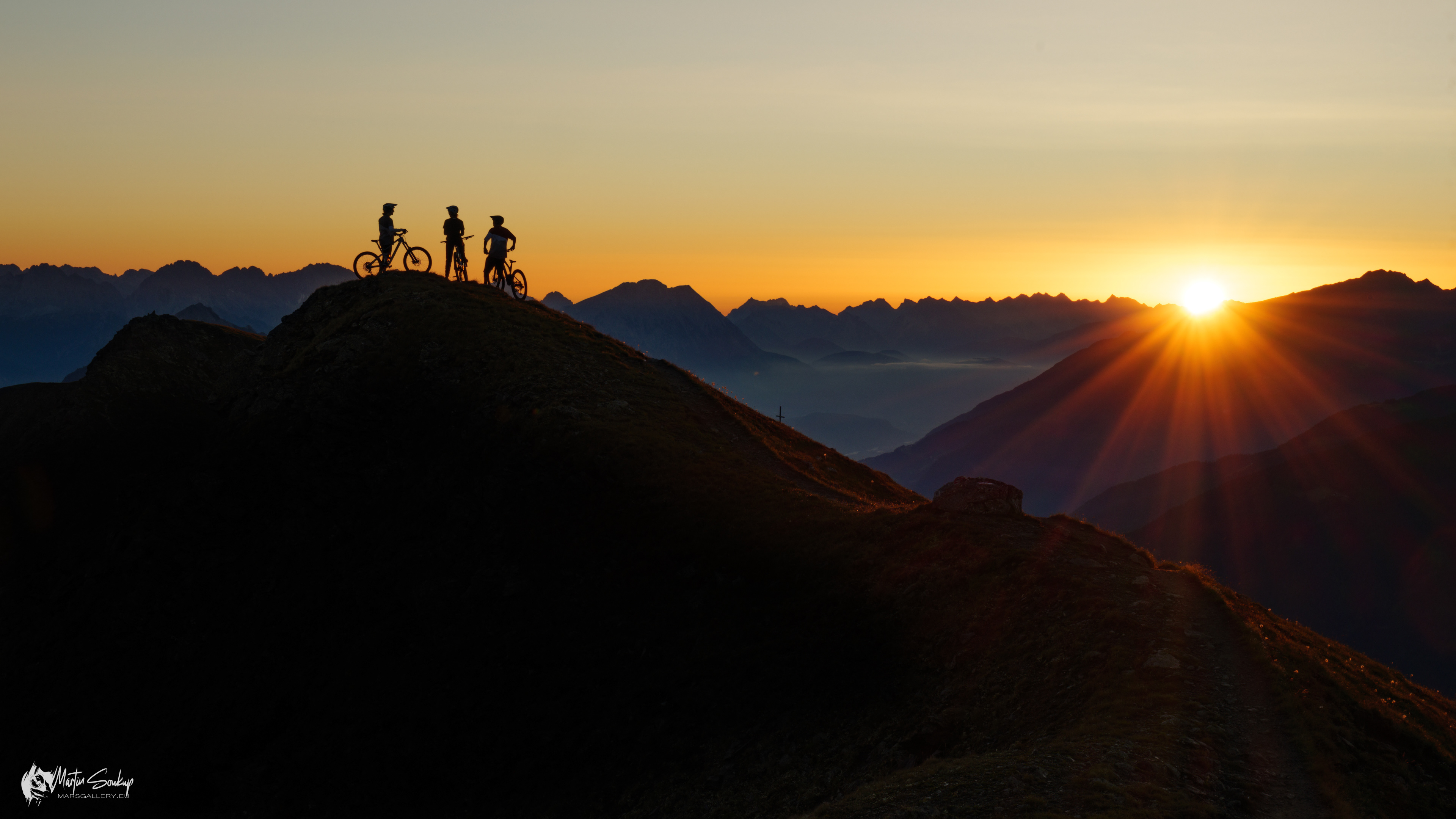 Svítání z vrcholu Glanderspitze