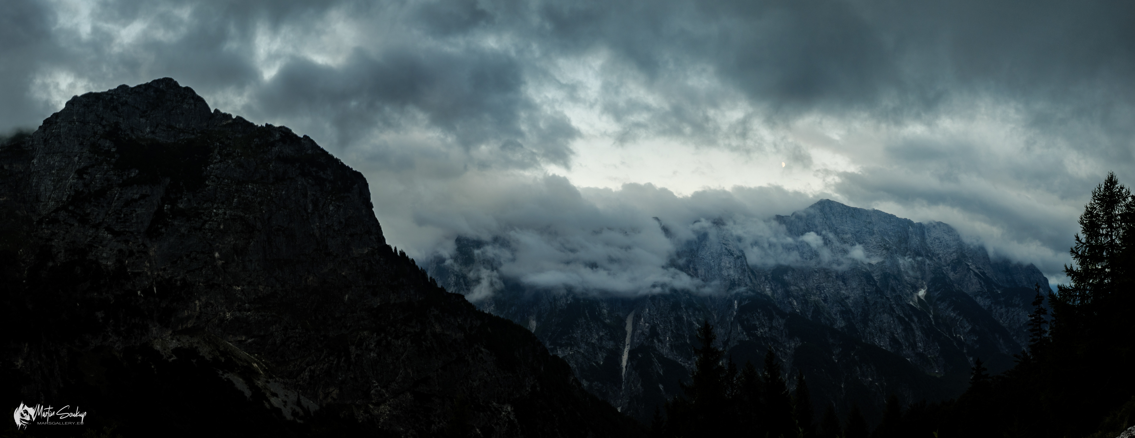 Večer pod Mangartským sedlem