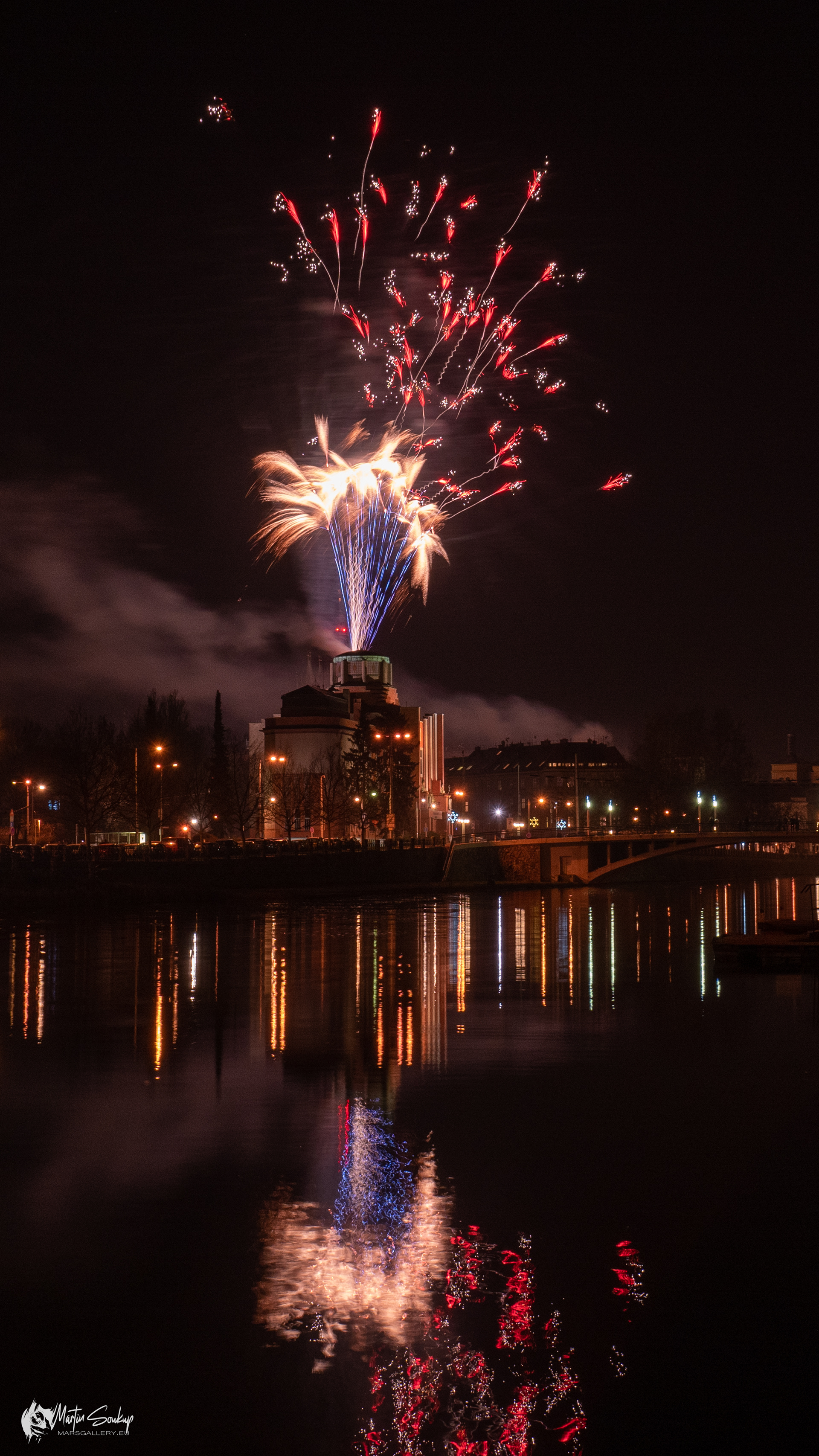 Novoroční ohňostroj 2020