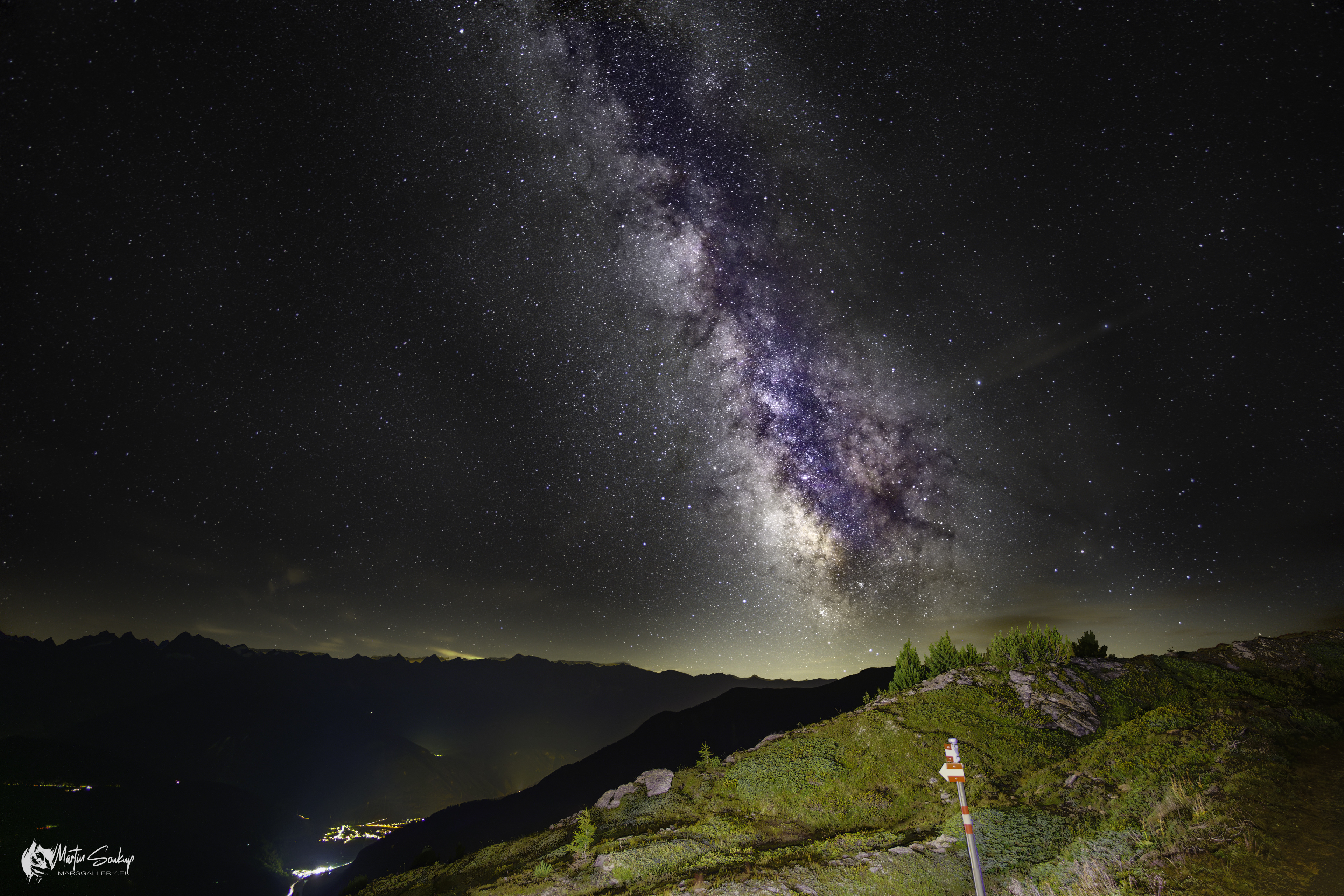 Mléčná dráha z Krahbergu, v údolí mšstečko Fließ