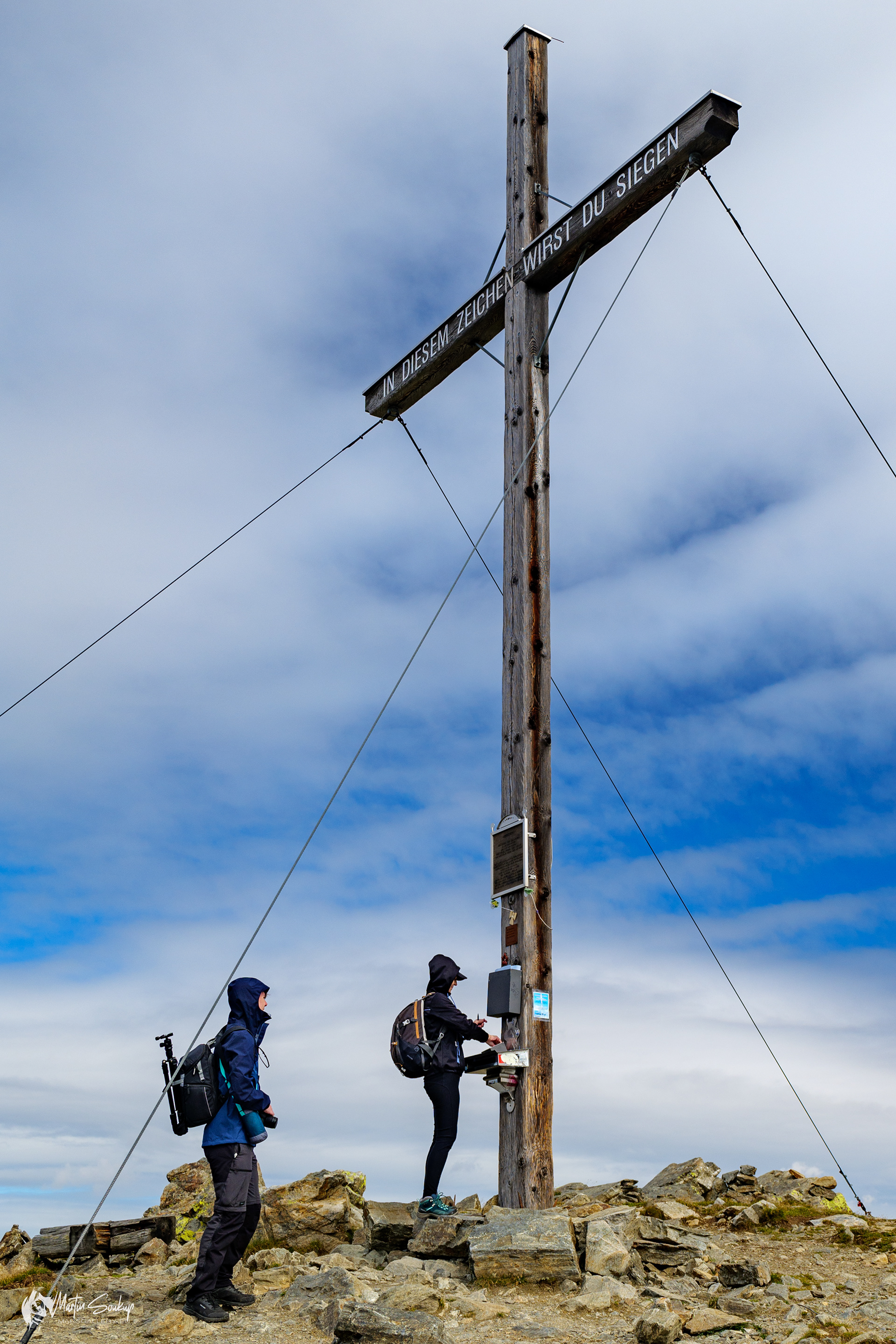 Kříž na vrcholu hory Glanderspitze
