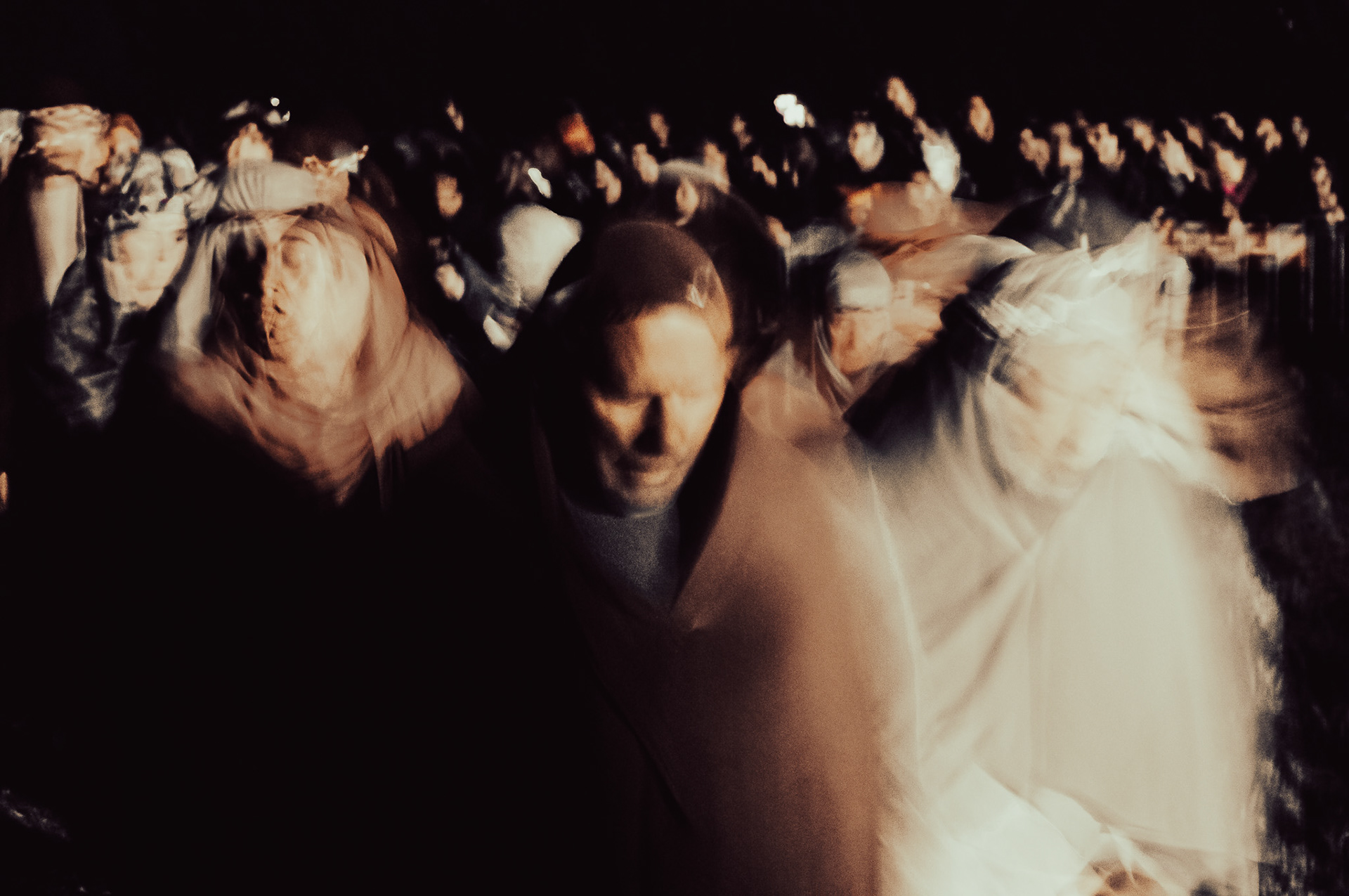 Ritmi infranti: il corpo come campo di battaglia