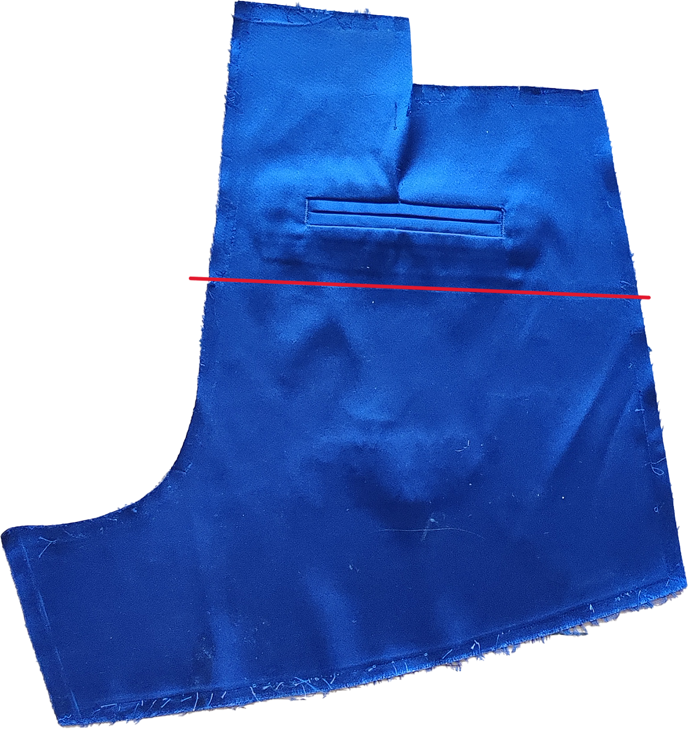 The red line marks where the separately digitised back sections were merged in CLO3D.