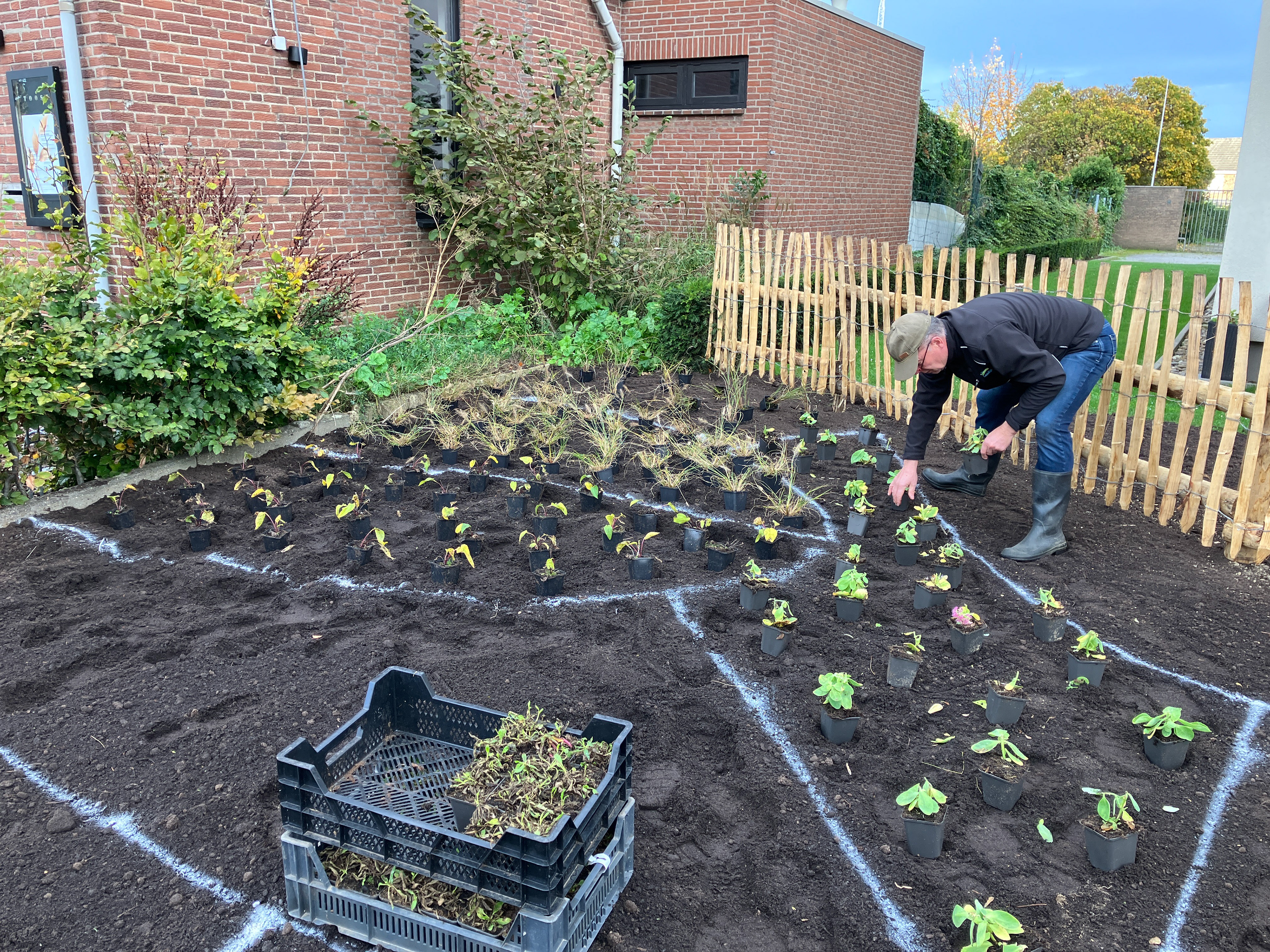 Druk bezig op de plantdag van 3 november