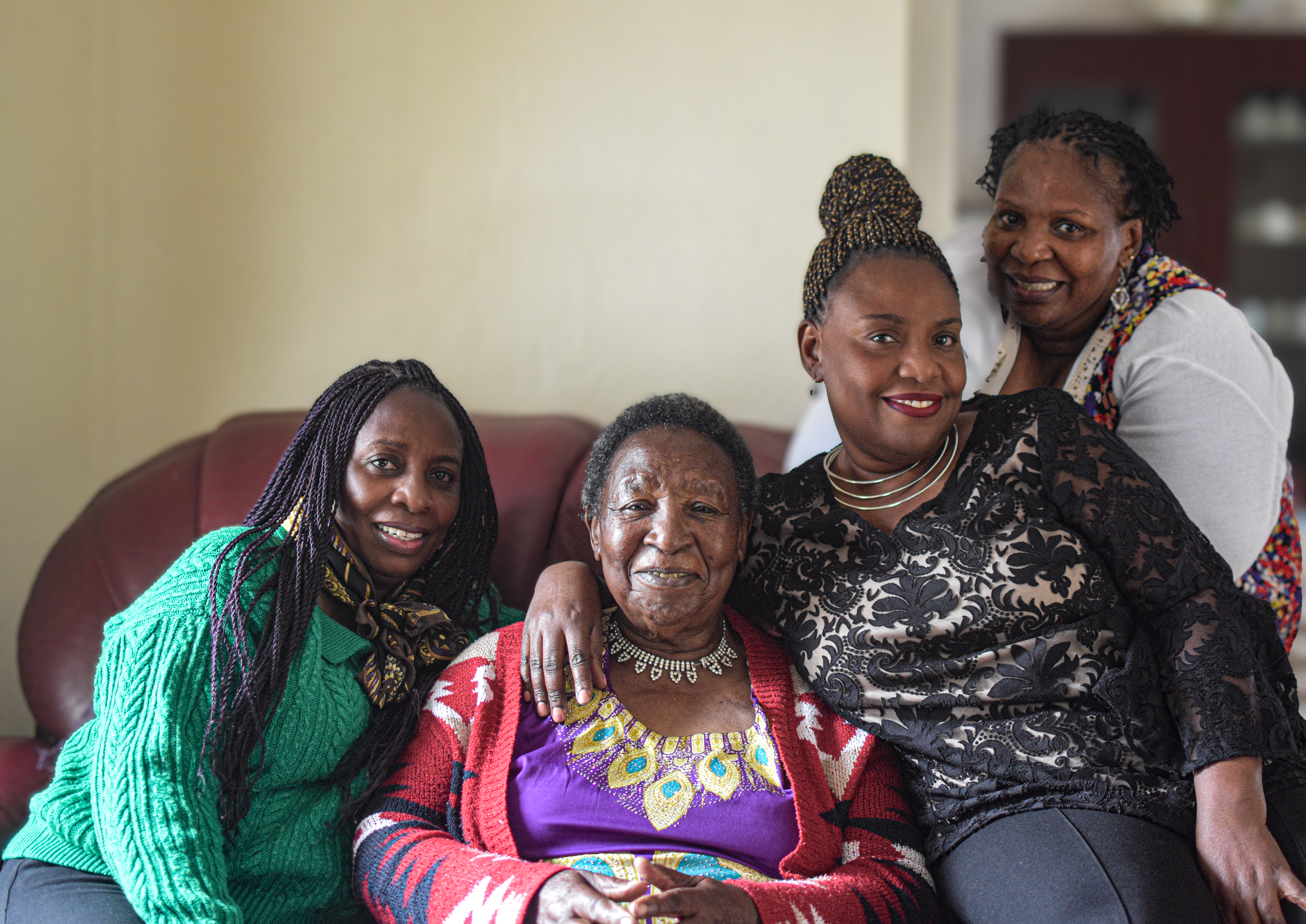 Hope, Evelyn, Doro, and Flo