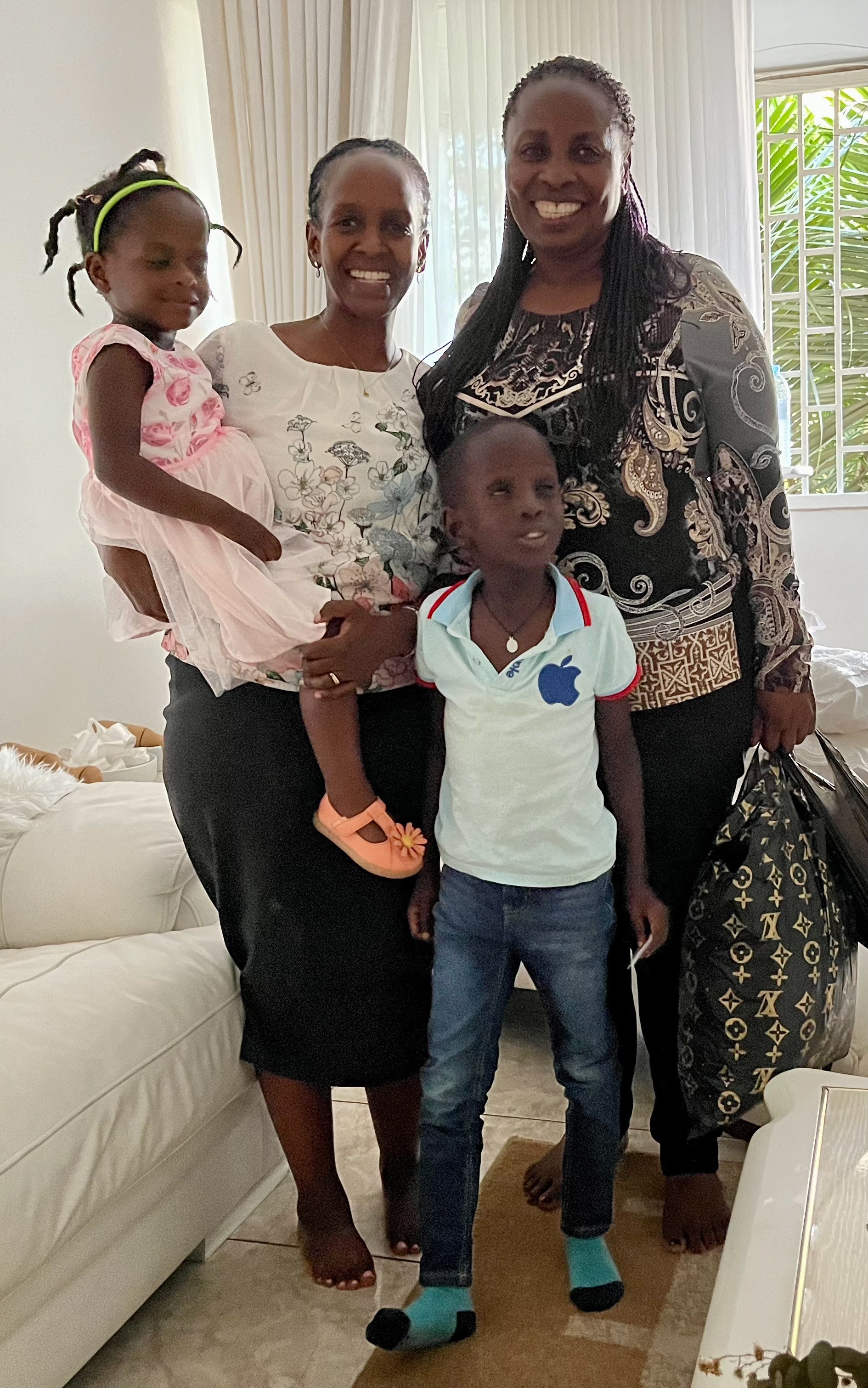 Mabel and Hope with Kids