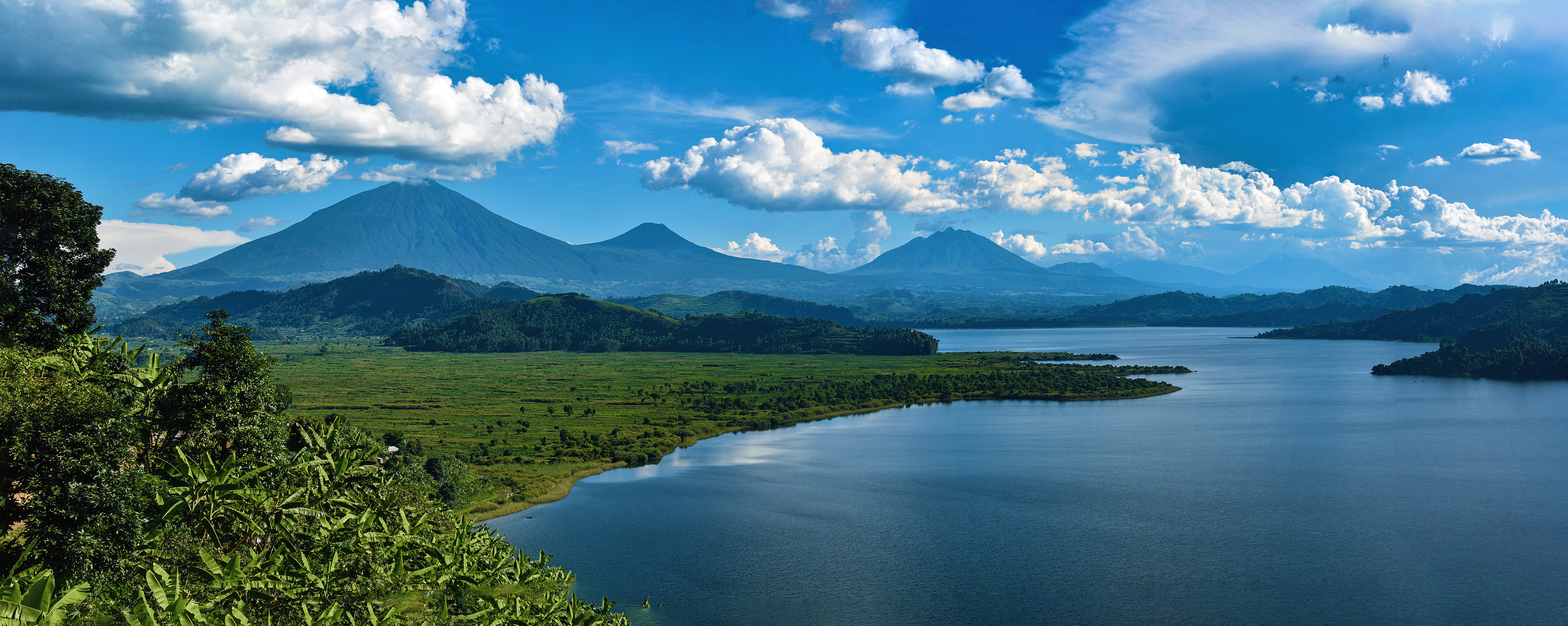 Lake Mutanda with Muhabura in the background
