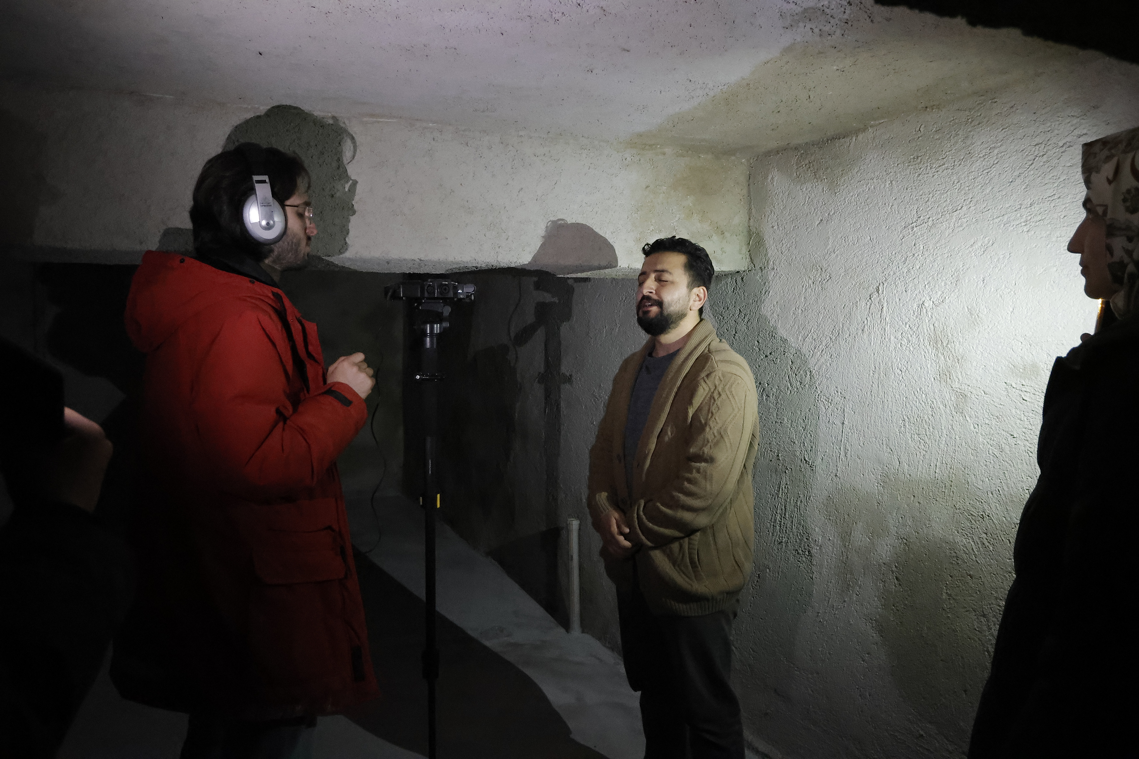 Mustafa Can Bozlak, bir Konya türküsü olan "Şu Sille'den Gece Geçtim" seslendiriyor.