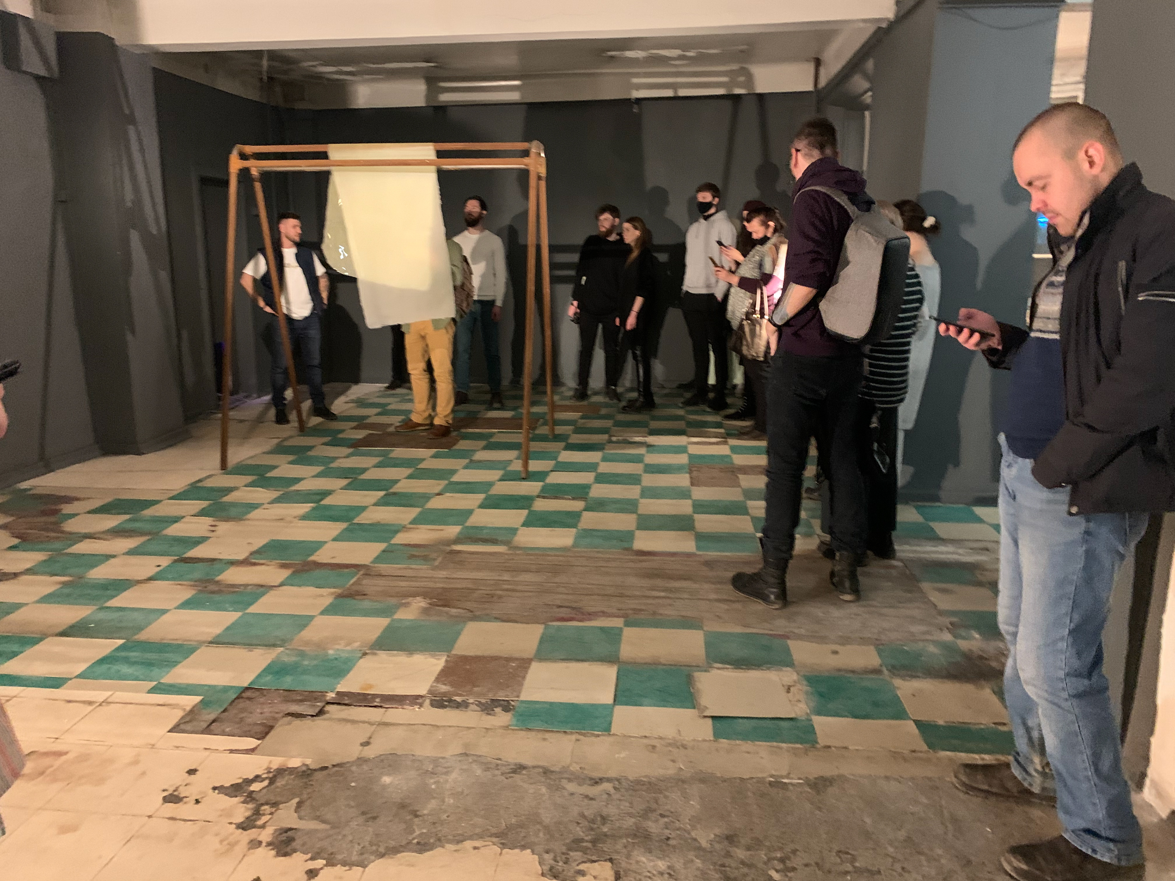 Andres Kuhne installation