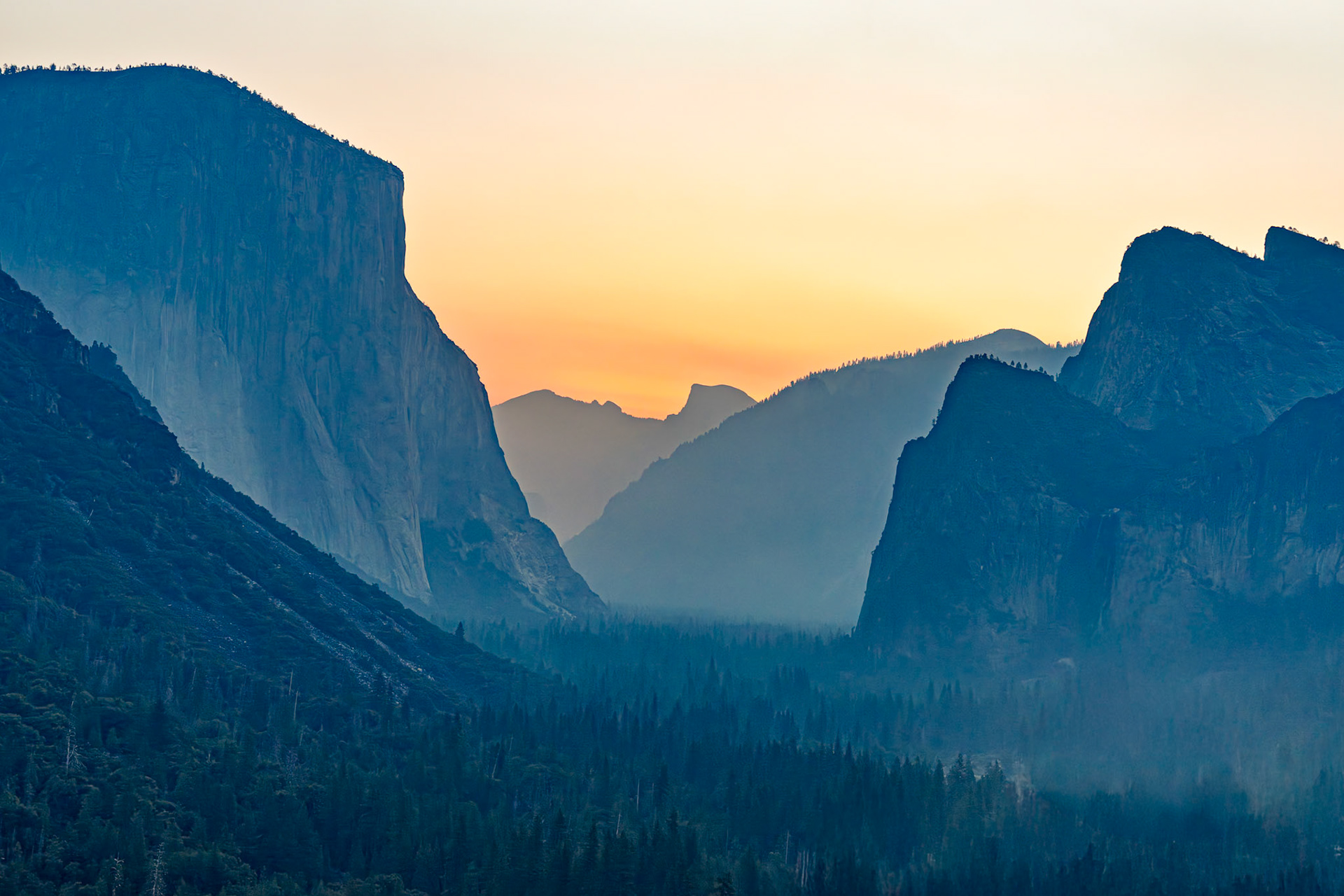 Tunnel View - Yosemite National Park