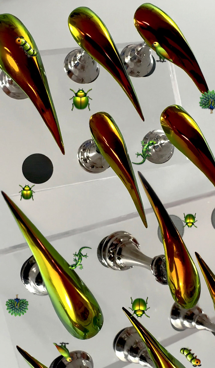 ©NAILIST_ONE : LIQUID FOREST CHROME