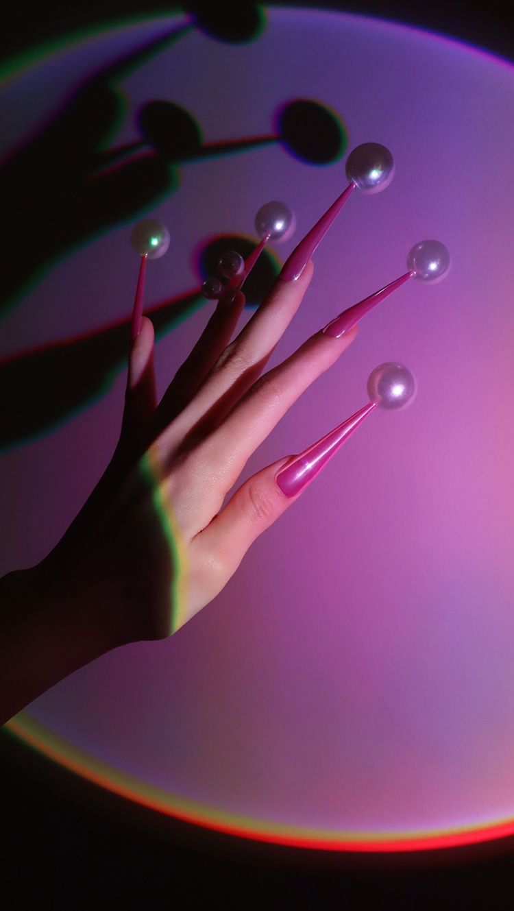 ©NAILIST_ONE : GRAVITY