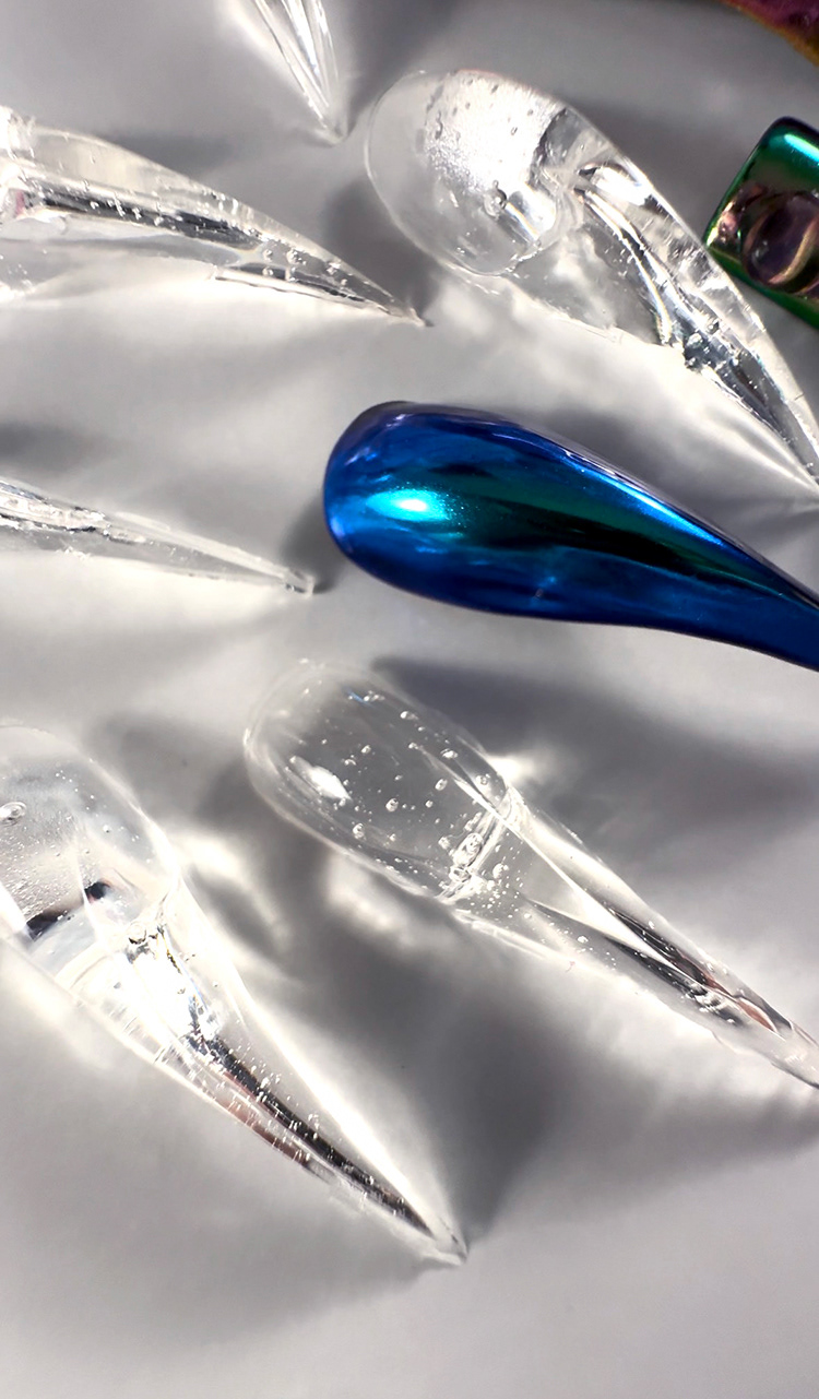©NAILIST_ONE : LIQUID FOREST CHROME