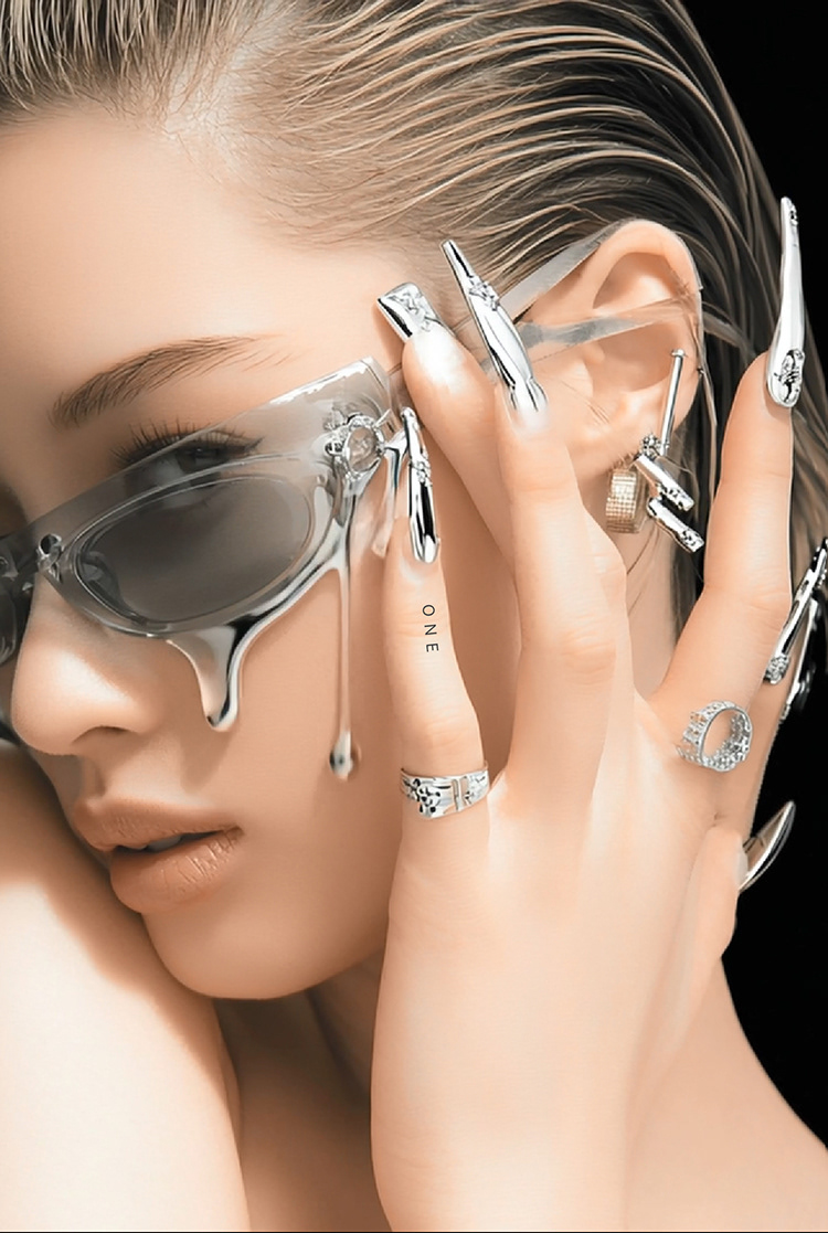 ©NAILIST_ONE : VISUALS_①_LIQUIDSILVER