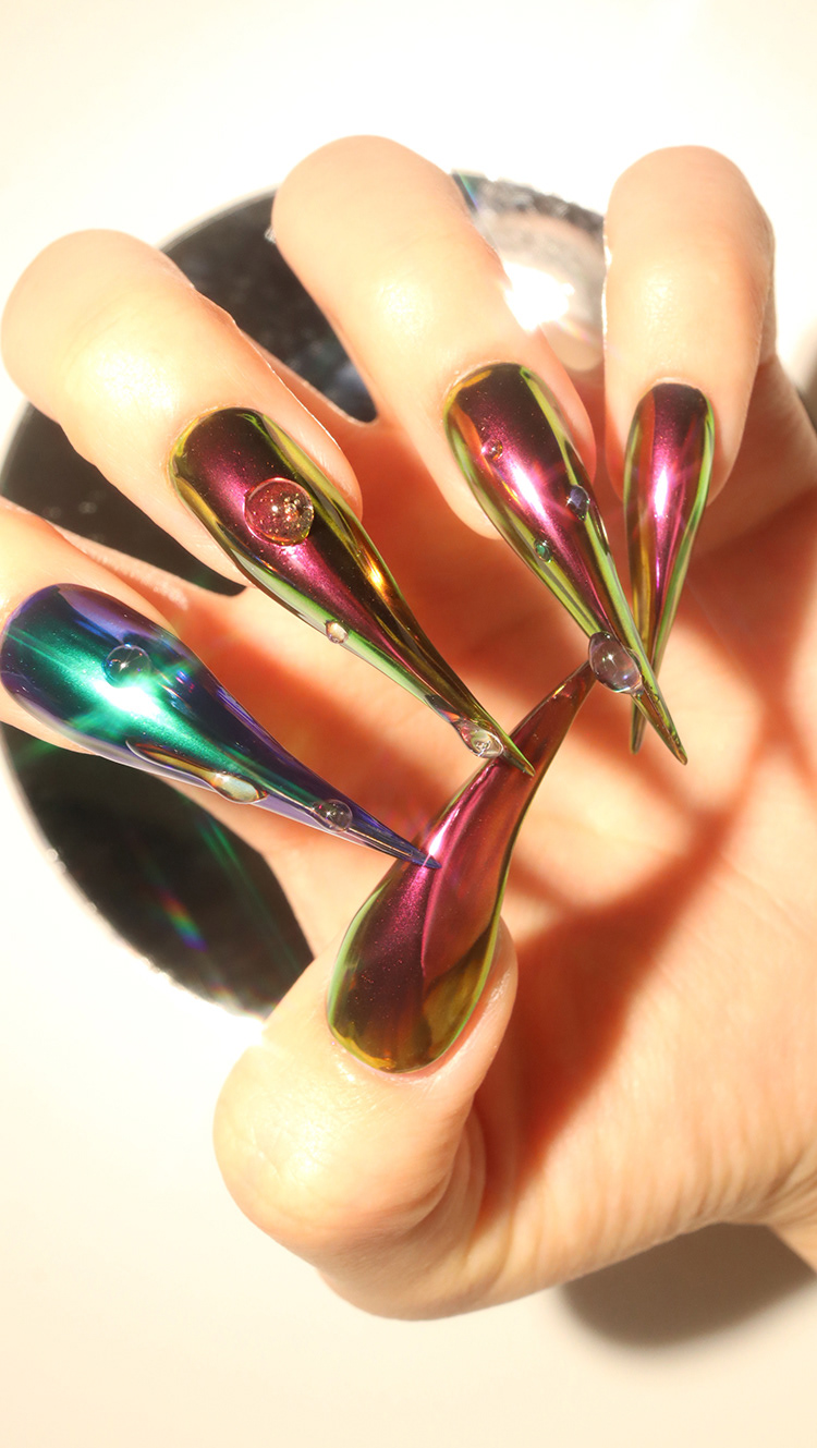 ©NAILIST_ONE : LIQUID FOREST CHROME