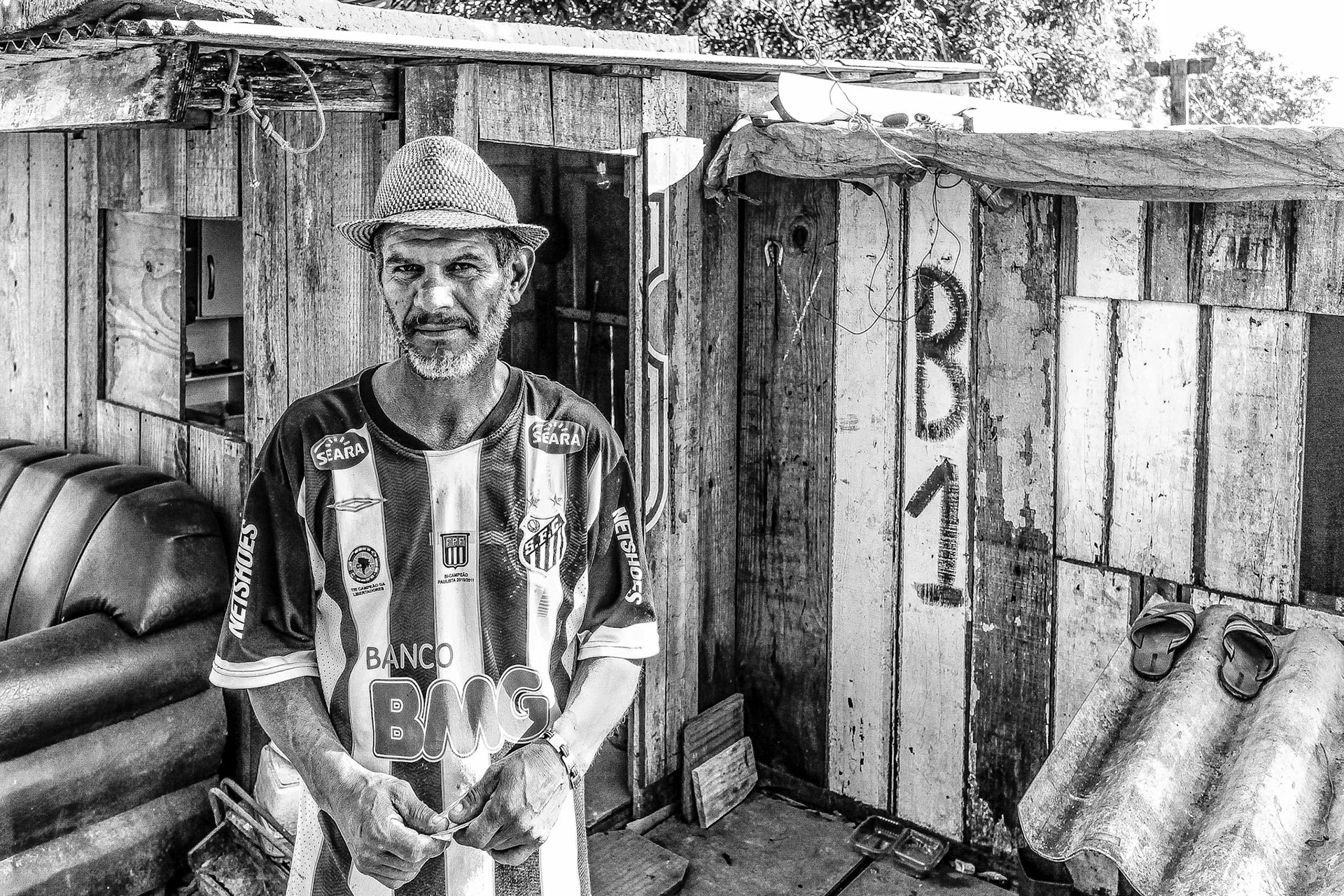 A Companhia de Habitação Popular de Curitiba (Cohab), iniciou nesta segunda-feira (13) o cadastramento das famílias da ocupação Tiradentes na CIC.Curitiba, 16/06/2016Foto: Rafael Silva