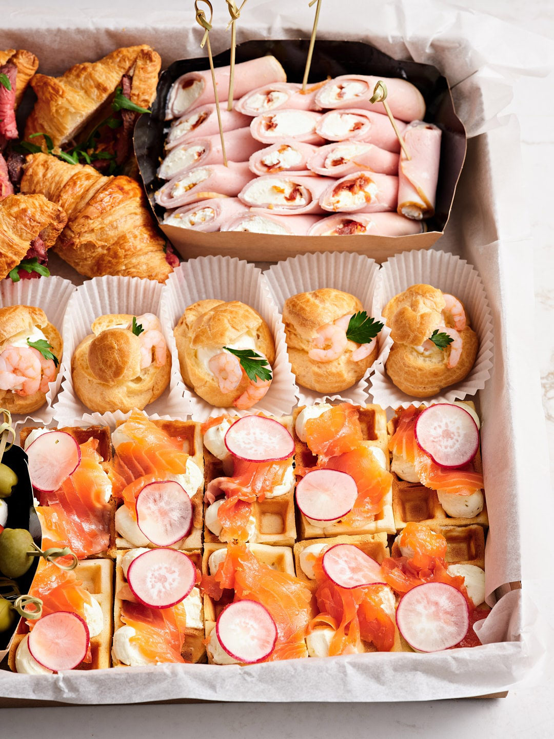 Around the World Appetizers Box