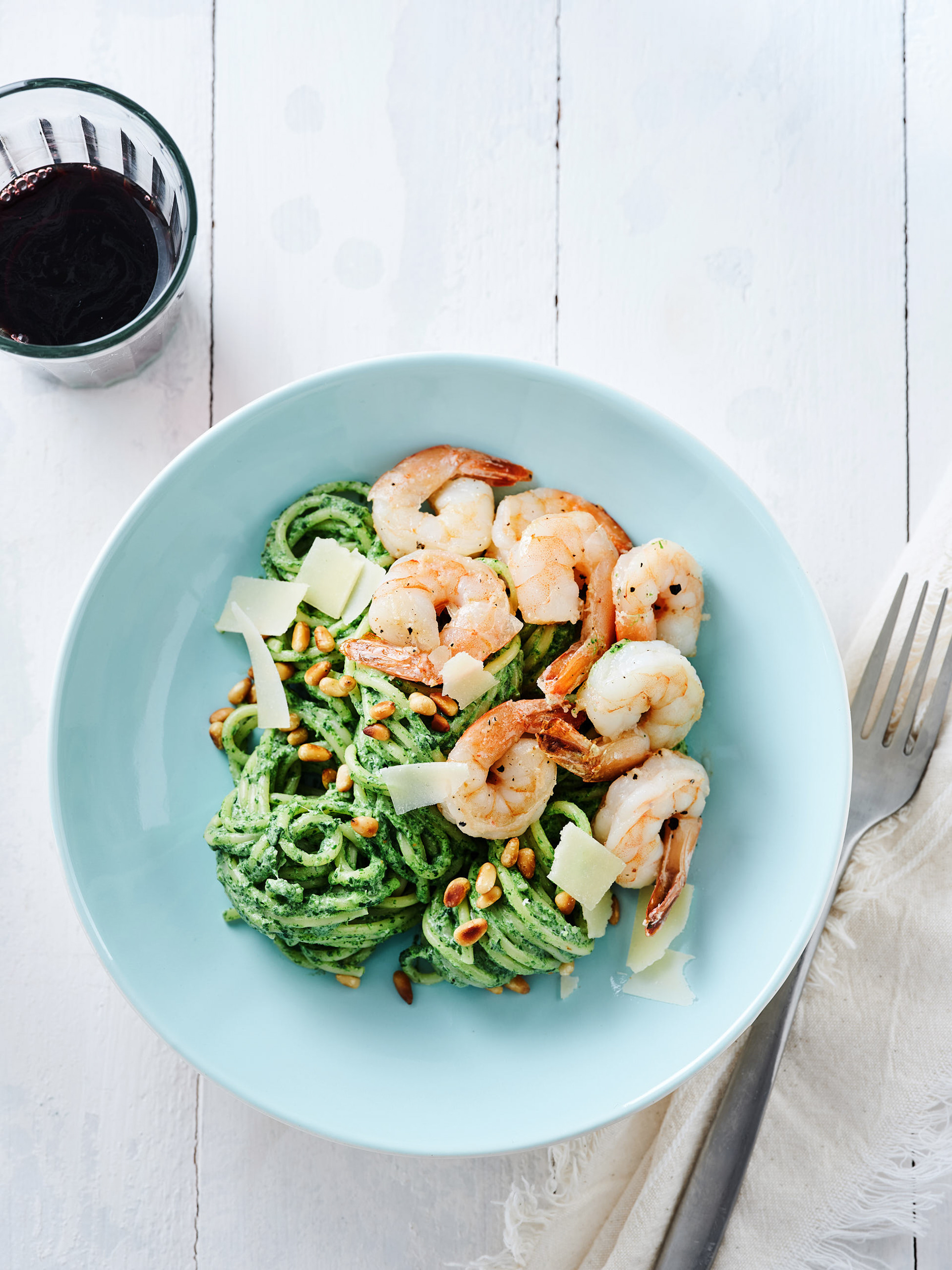 Spinach Pesto Pasta with Shrimps