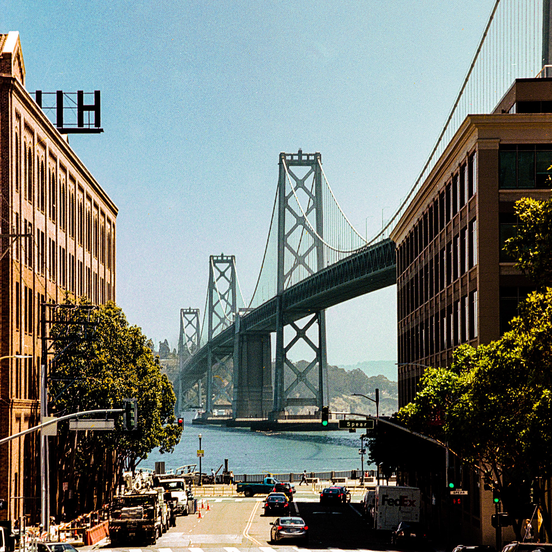 A glimpse of the Bay Bridge through the canyons of downtown San Francisco. Explore the full series at dyoon.space.