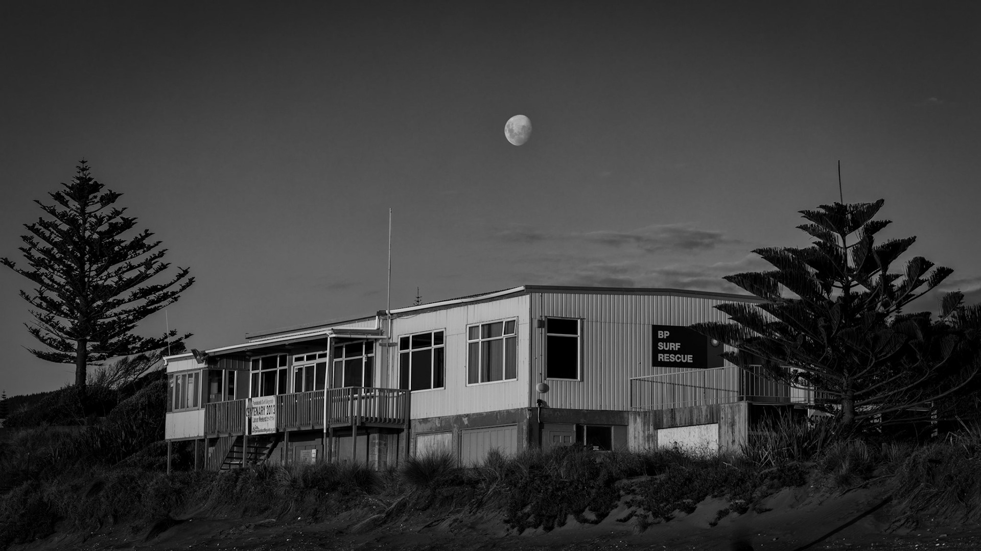 #13: Moonrise over Paekakariki surf club