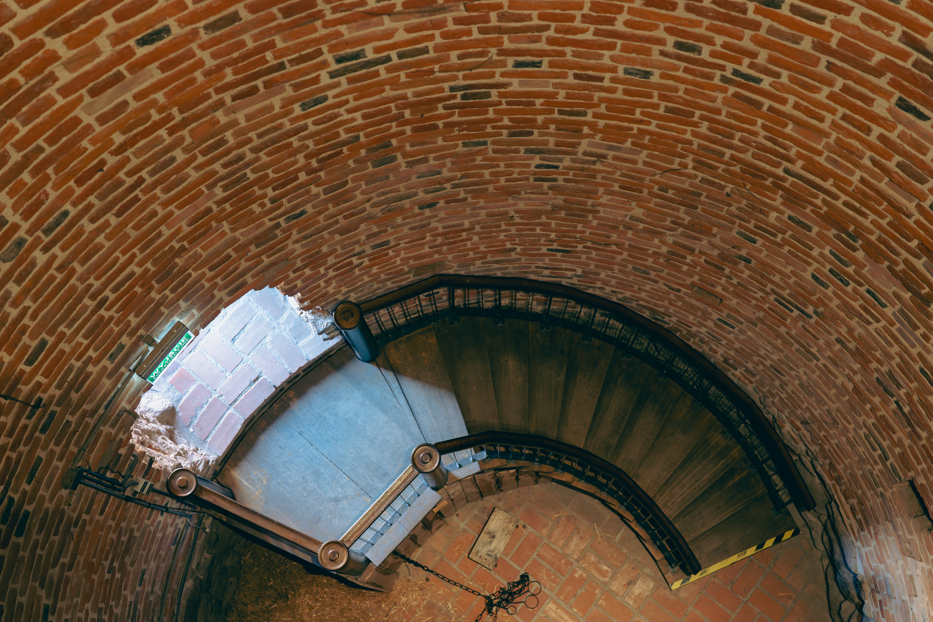 Wnętrze baszty więziennej