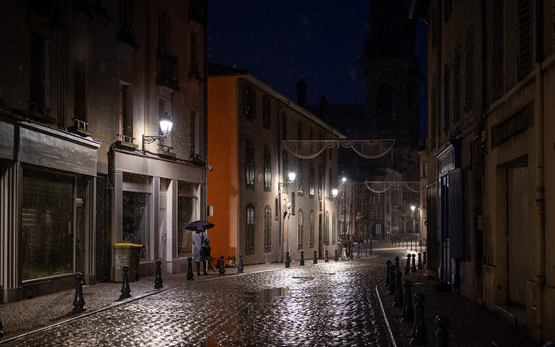 Sur les pavées ... la pluie