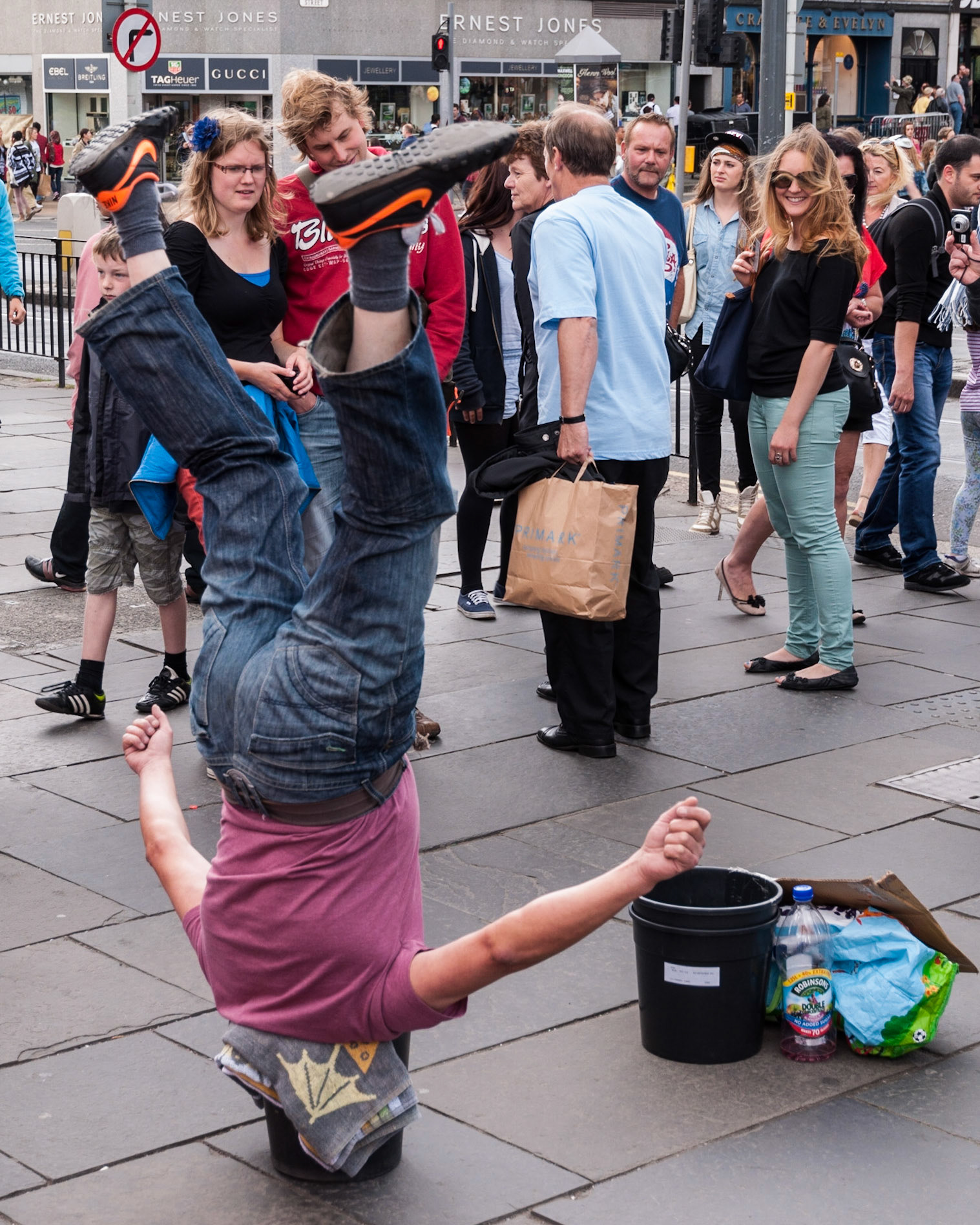 Street performer, Edinburgh Festival, 2013