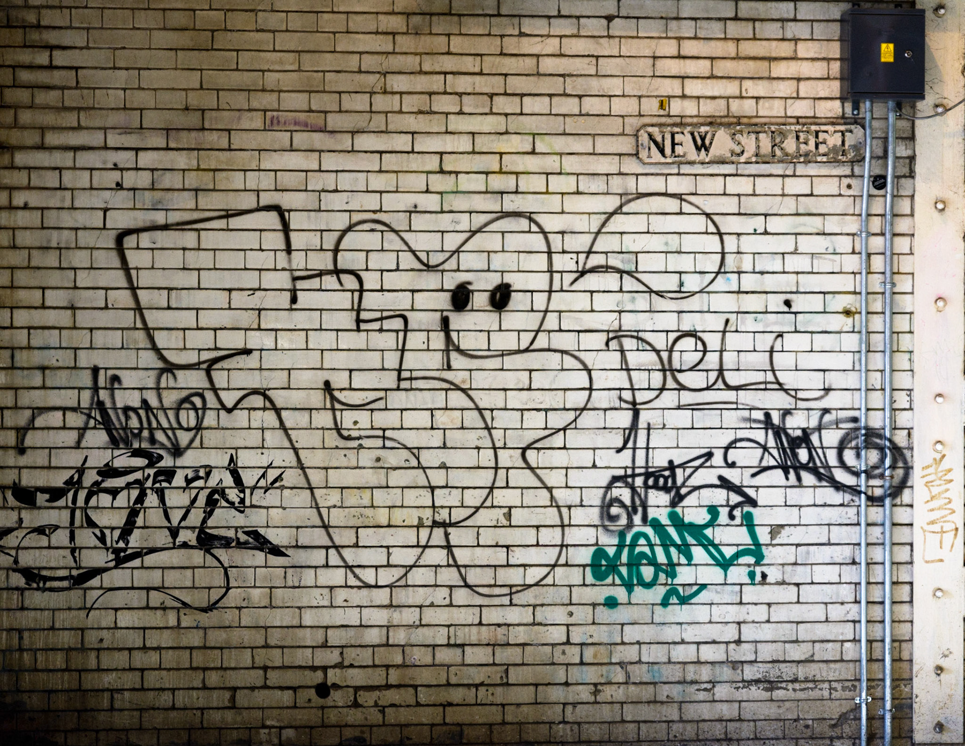 Graffiti, New Street, Edinburgh, 2015