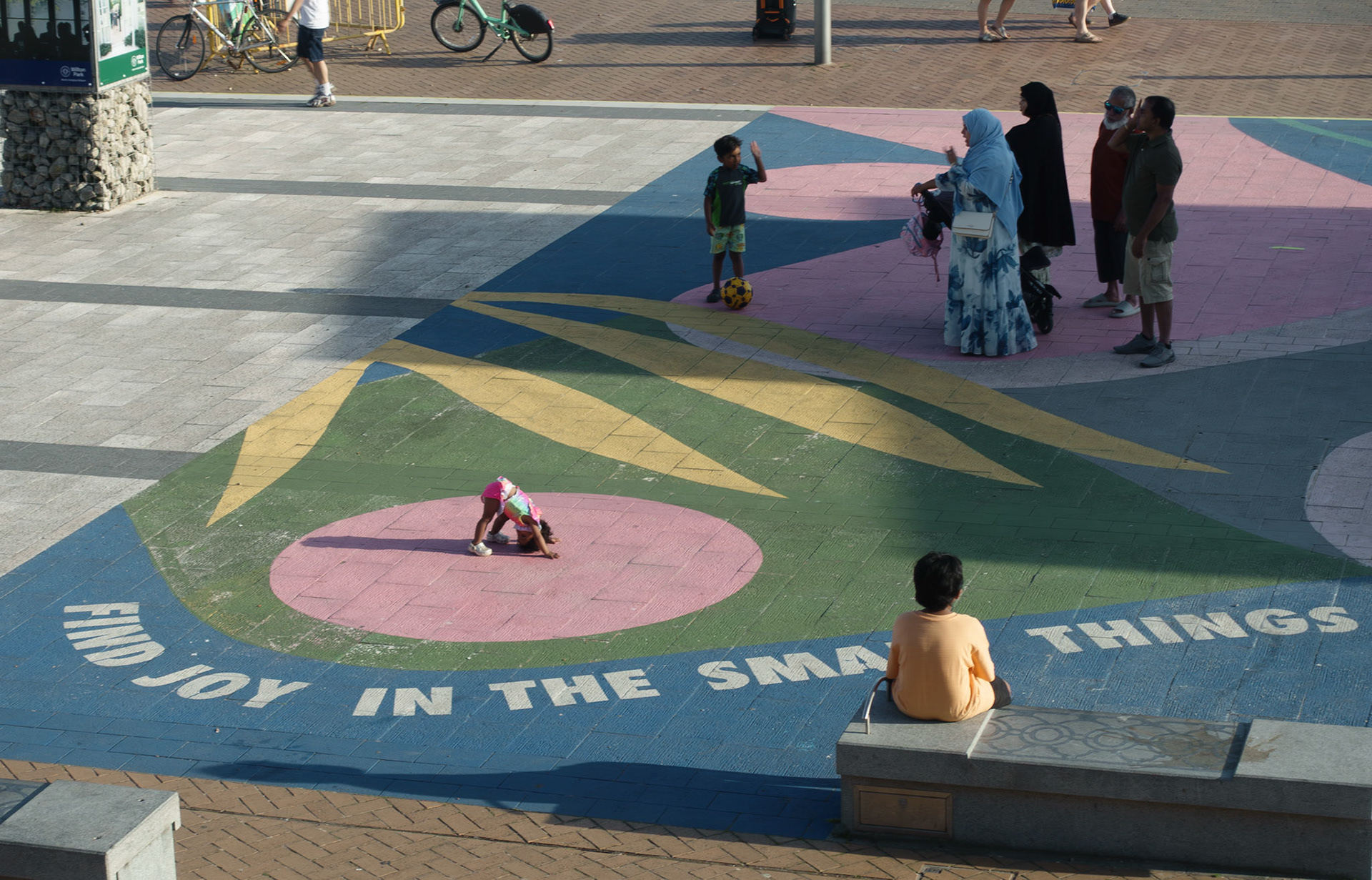"Find joy in the small things", Brighton, 2026