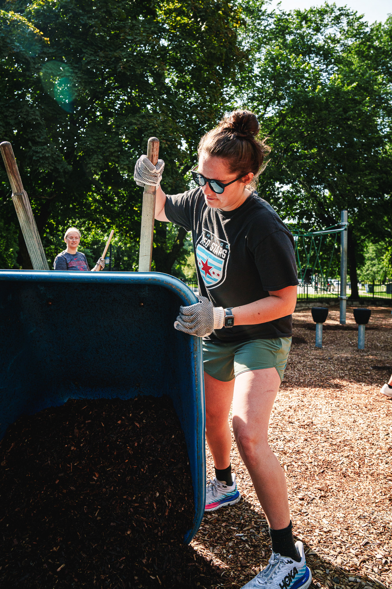 Wintrust x CRS Chicago Park District Park Cleanup