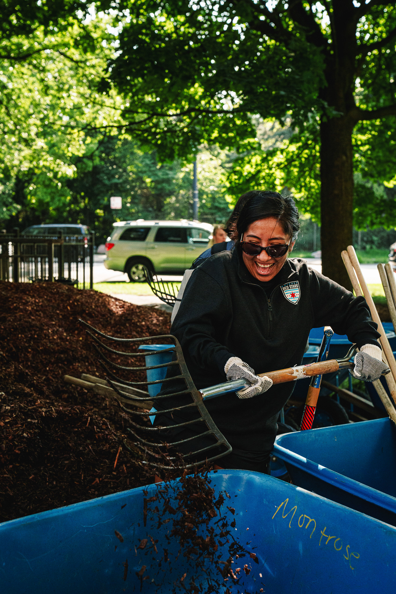 Wintrust x CRS Chicago Park District Park Cleanup