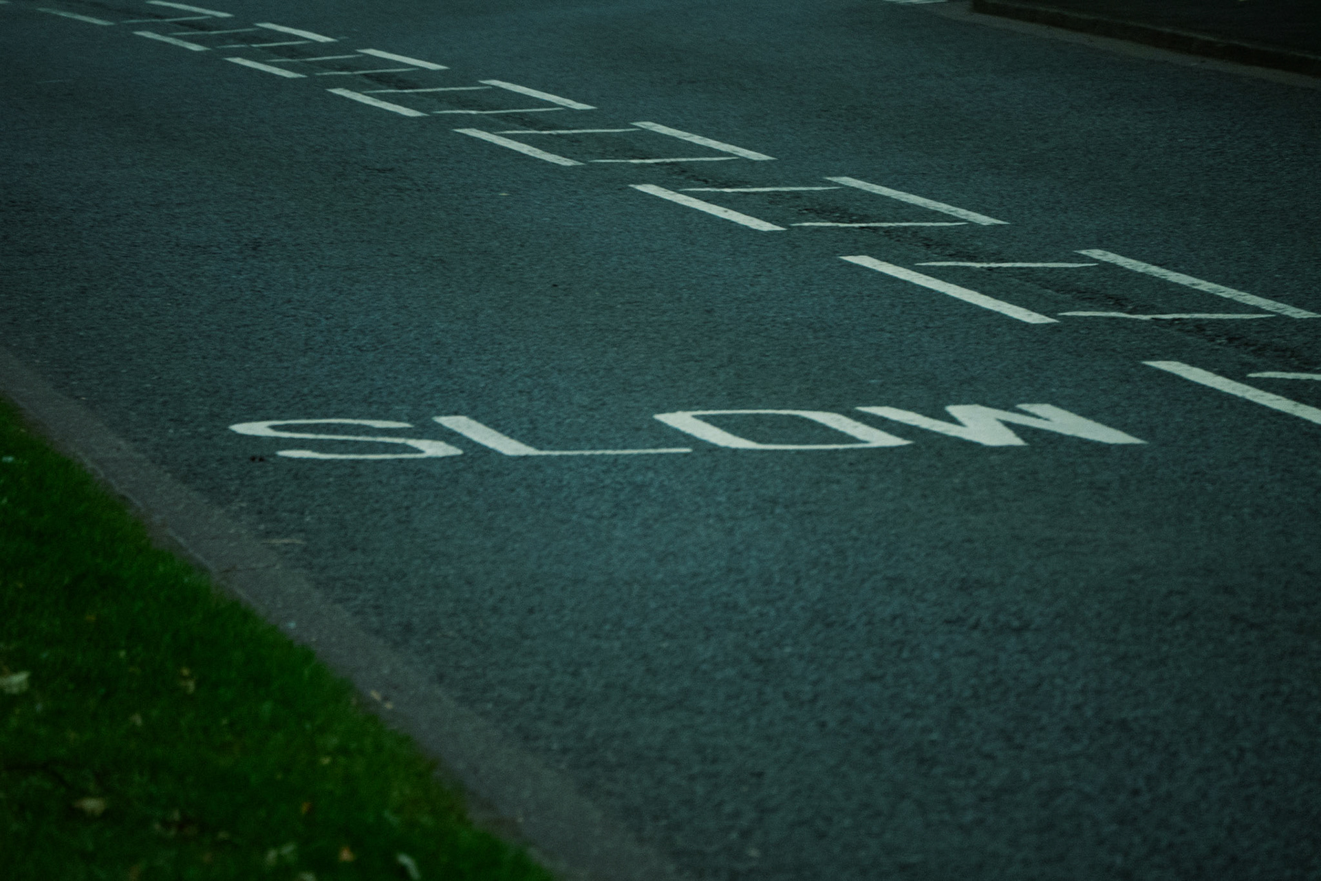 a slow sign 